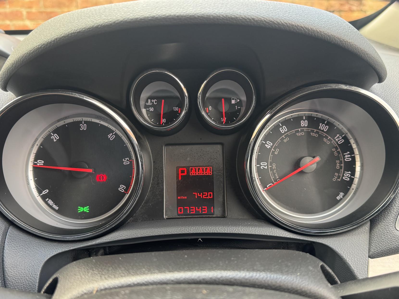 Vauxhall Mokka 1.7 CDTi SE SUV 5dr Diesel Auto 2WD Euro 5 (130 ps)