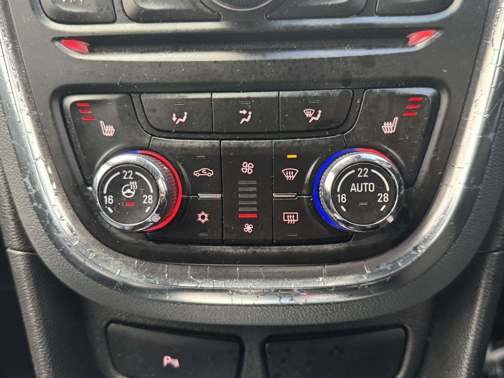 Vauxhall Mokka 1.7 CDTi SE SUV 5dr Diesel Auto 2WD Euro 5 (130 ps)