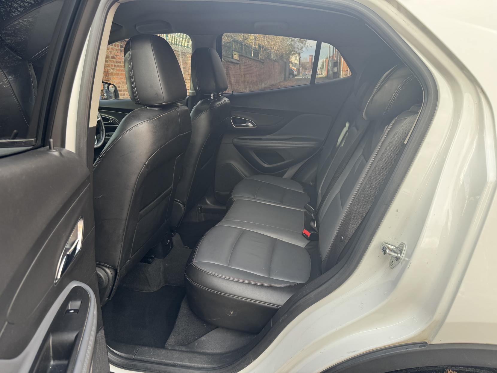 Vauxhall Mokka 1.7 CDTi SE SUV 5dr Diesel Auto 2WD Euro 5 (130 ps)