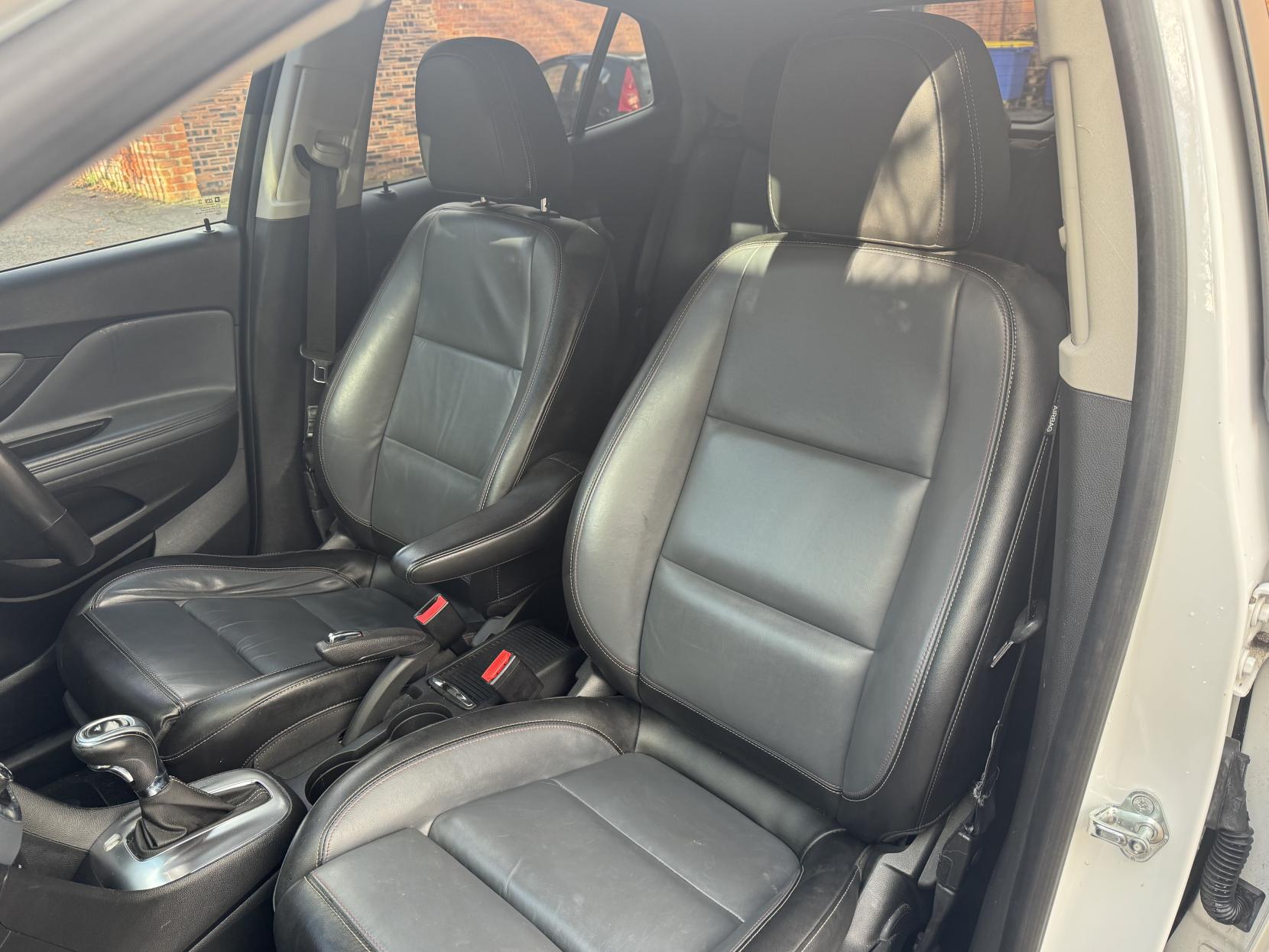 Vauxhall Mokka 1.7 CDTi SE SUV 5dr Diesel Auto 2WD Euro 5 (130 ps)