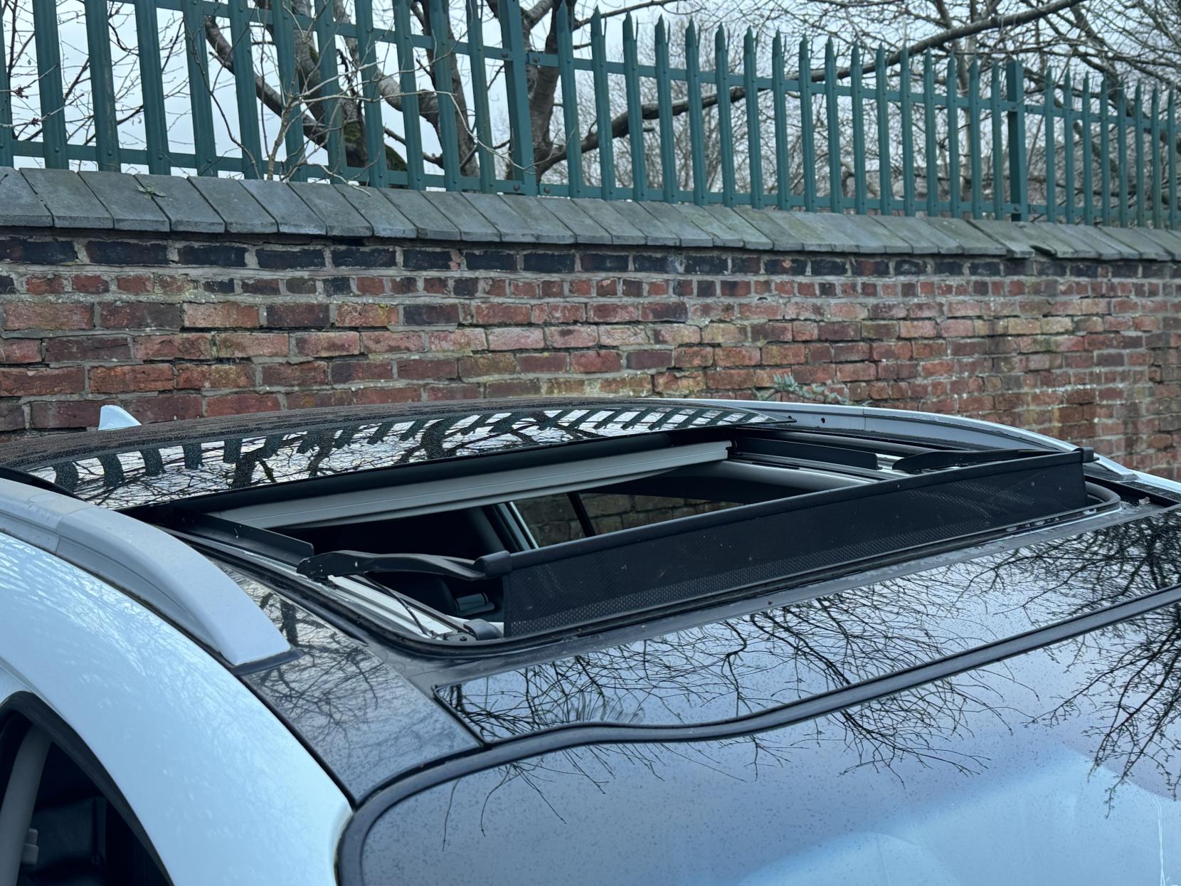 Kia Sportage 1.7 CRDi EcoDynamics 3 SUV 5dr Diesel Manual 2WD Euro 5 (s/s) (114 bhp)