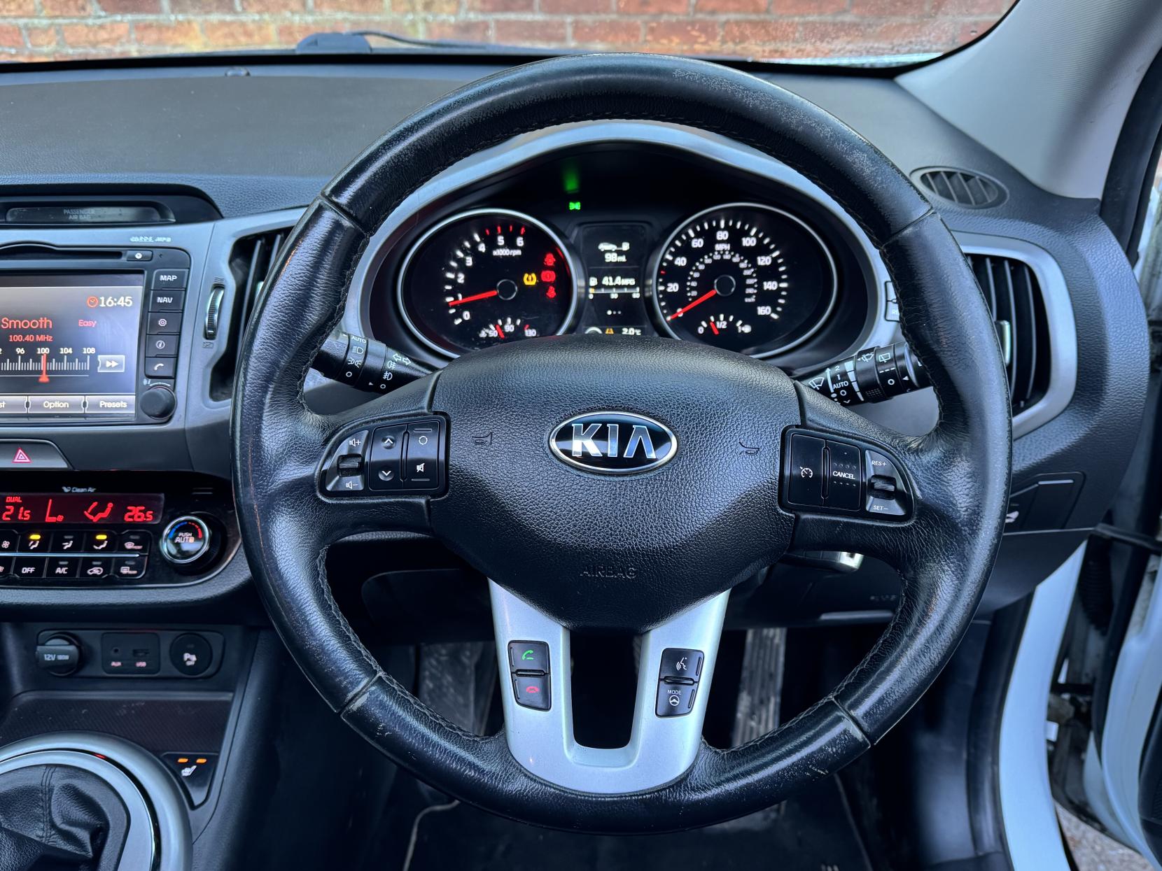 Kia Sportage 1.7 CRDi EcoDynamics 3 SUV 5dr Diesel Manual 2WD Euro 5 (s/s) (114 bhp)