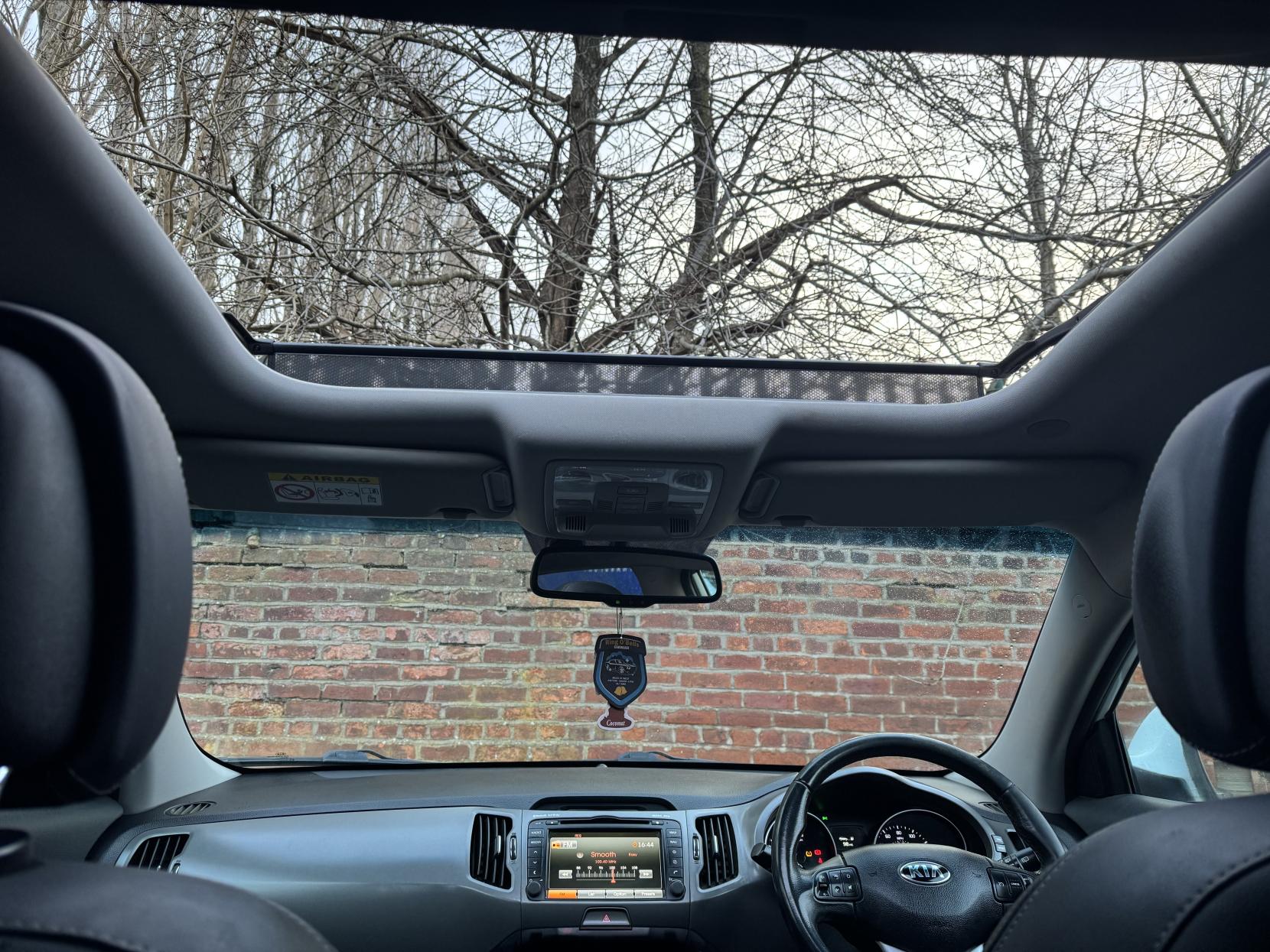 Kia Sportage 1.7 CRDi EcoDynamics 3 SUV 5dr Diesel Manual 2WD Euro 5 (s/s) (114 bhp)