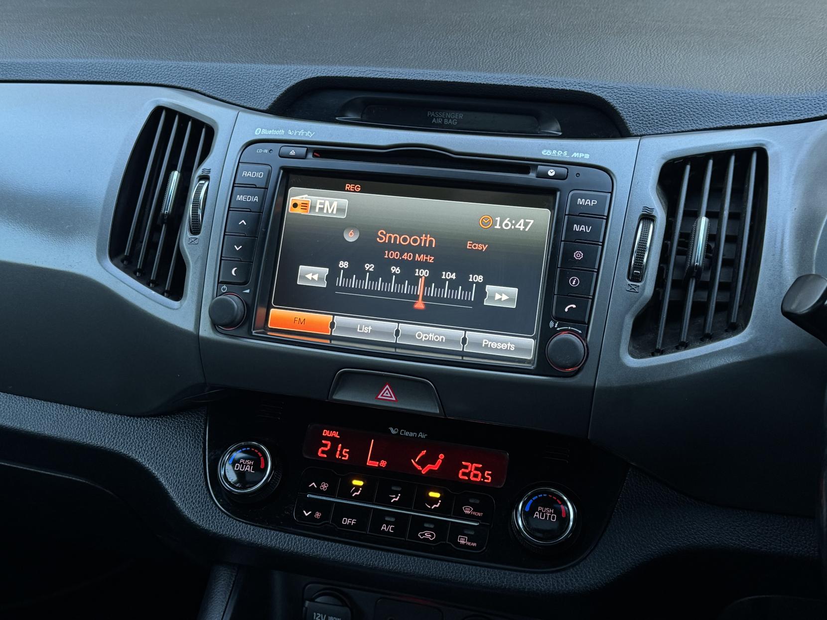 Kia Sportage 1.7 CRDi EcoDynamics 3 SUV 5dr Diesel Manual 2WD Euro 5 (s/s) (114 bhp)