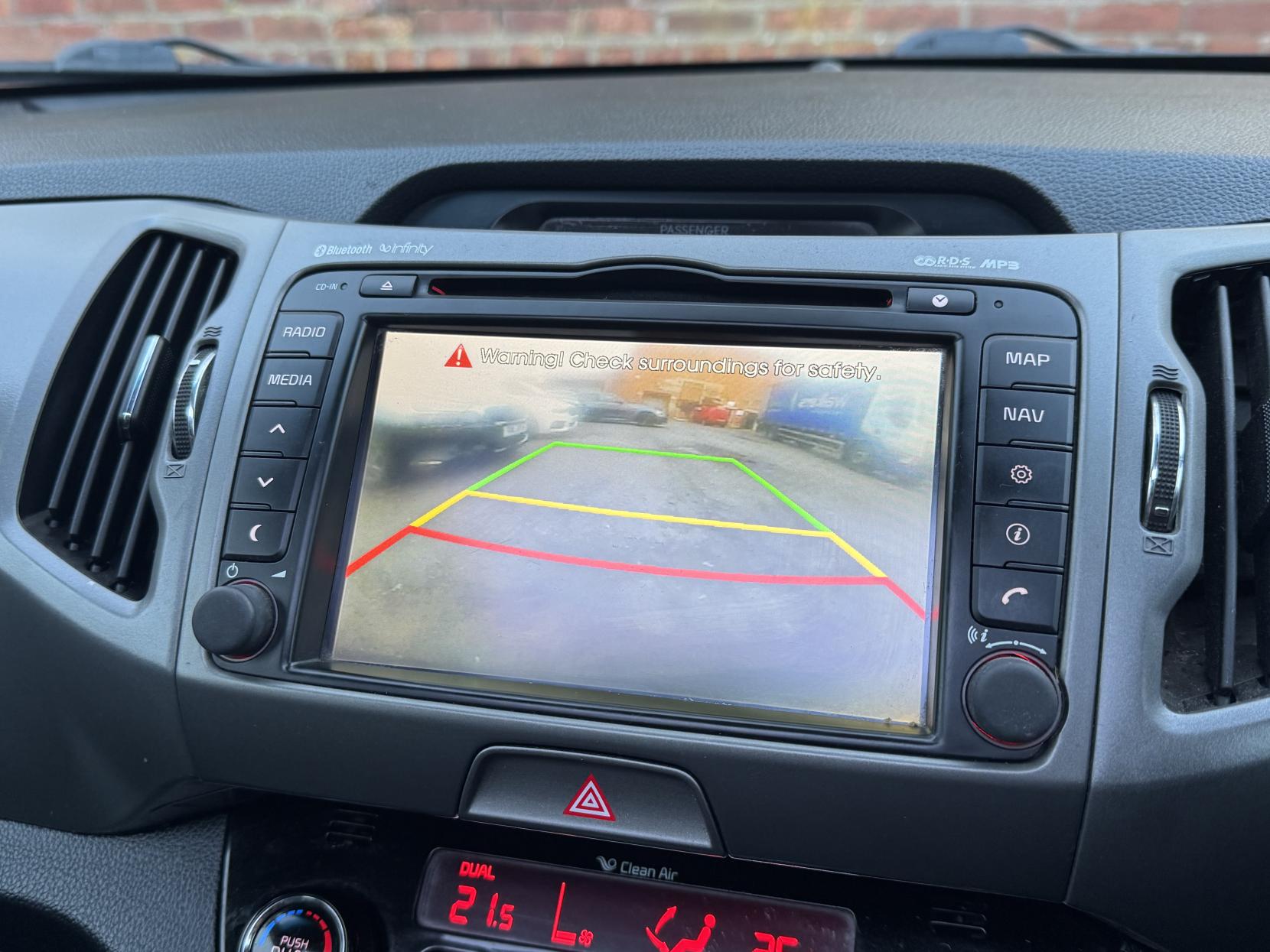 Kia Sportage 1.7 CRDi EcoDynamics 3 SUV 5dr Diesel Manual 2WD Euro 5 (s/s) (114 bhp)