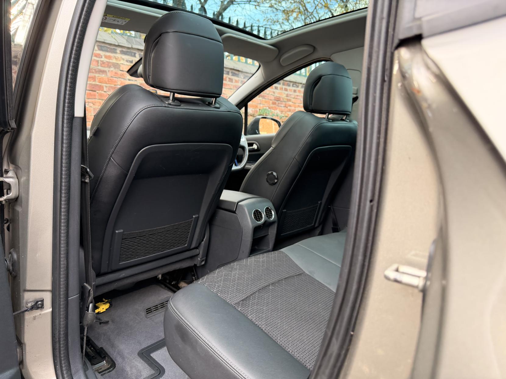 Peugeot 3008 1.6 BlueHDi Allure SUV 5dr Diesel ETG Euro 6 (s/s) (120 ps)