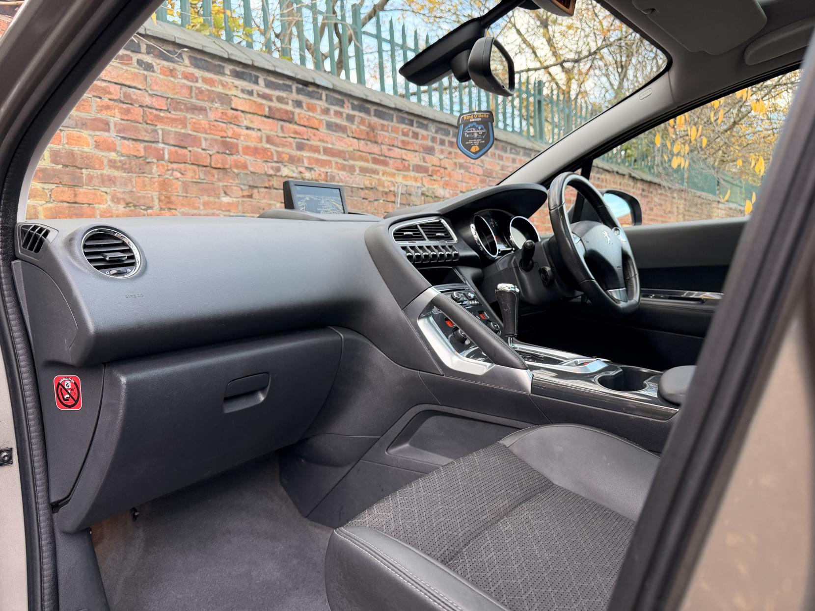 Peugeot 3008 1.6 BlueHDi Allure SUV 5dr Diesel ETG Euro 6 (s/s) (120 ps)