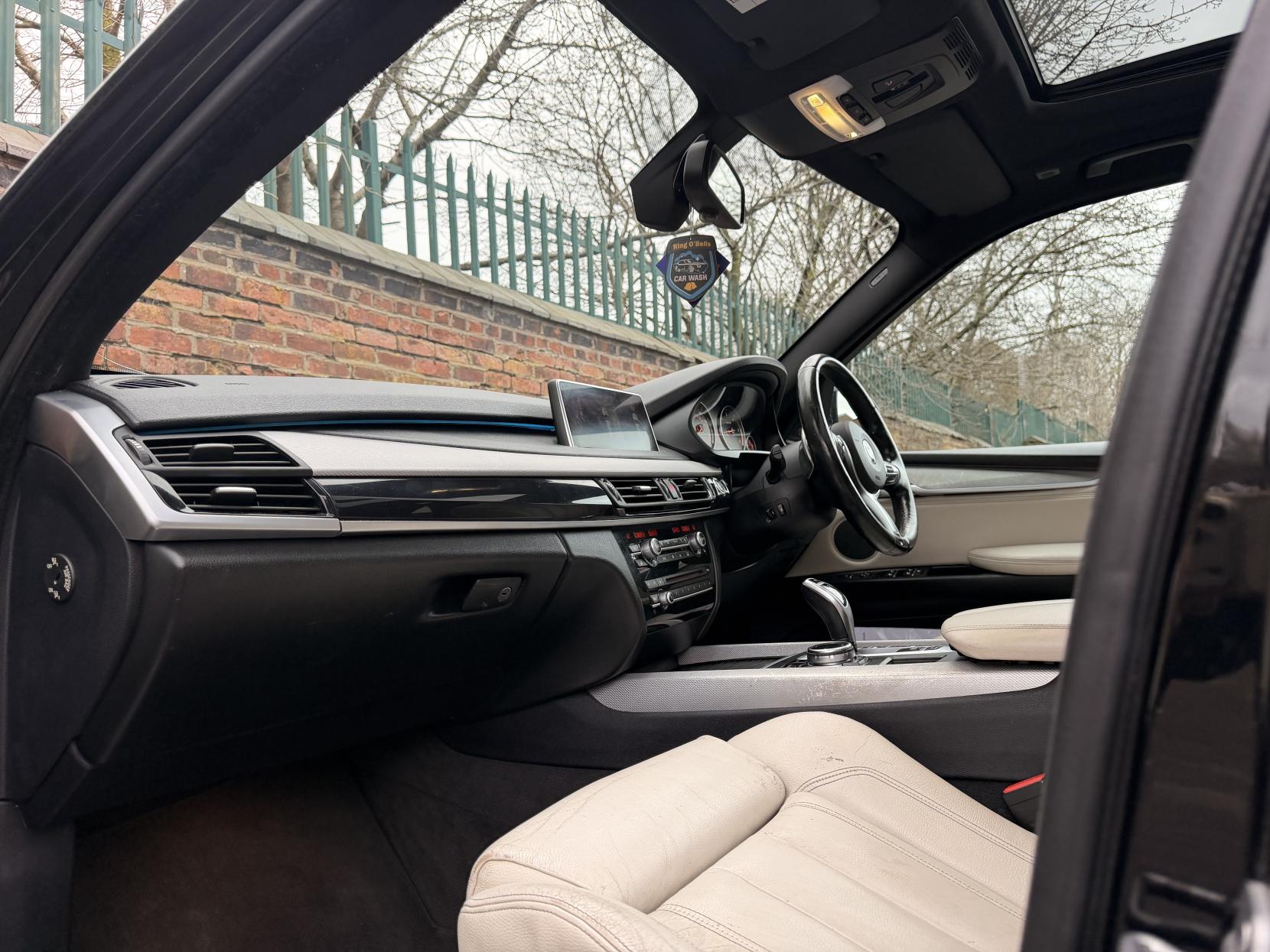 BMW X5 3.0 M50d SUV 5dr Diesel Auto xDrive Euro 6 (s/s) (381 ps)