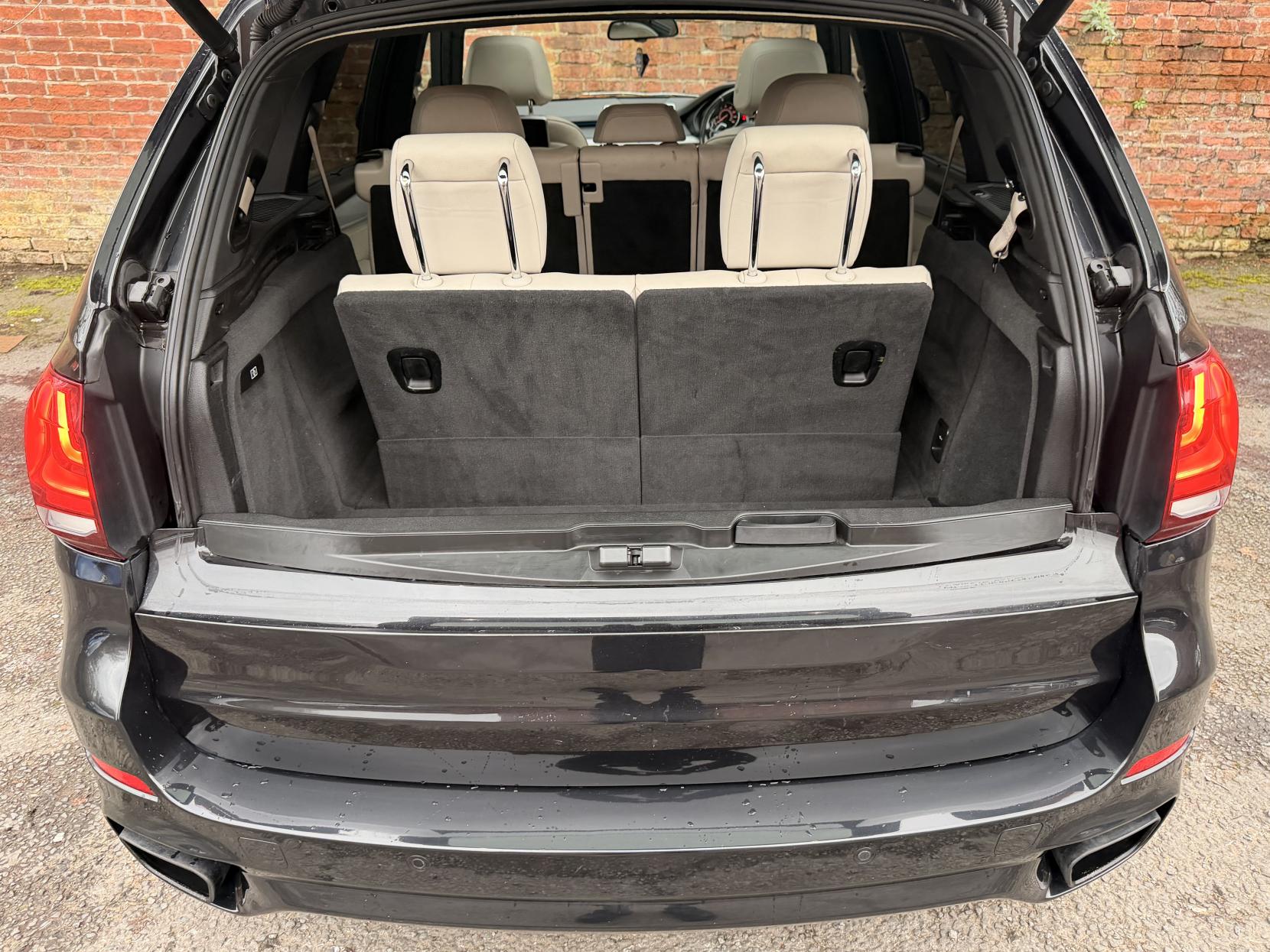 BMW X5 3.0 M50d SUV 5dr Diesel Auto xDrive Euro 6 (s/s) (381 ps)