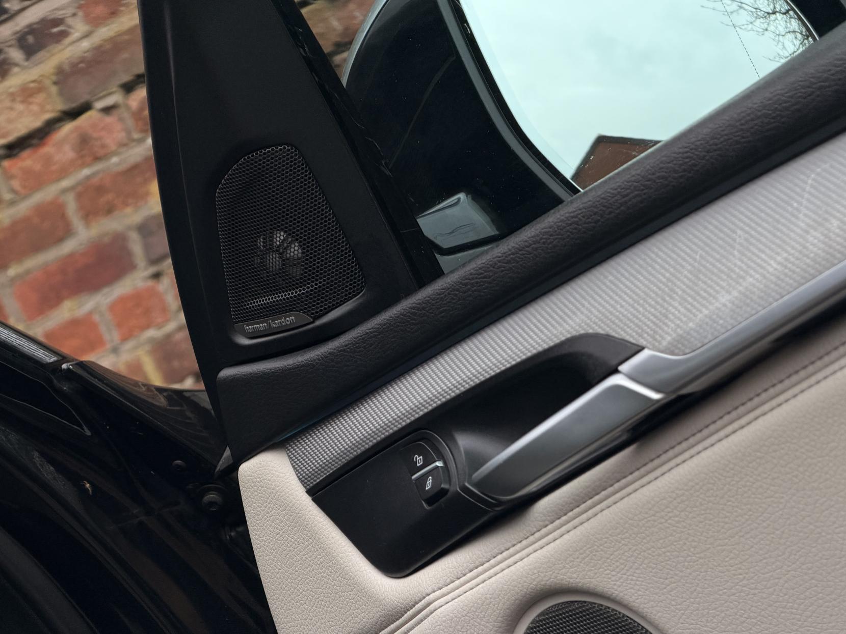 BMW X5 3.0 M50d SUV 5dr Diesel Auto xDrive Euro 6 (s/s) (381 ps)