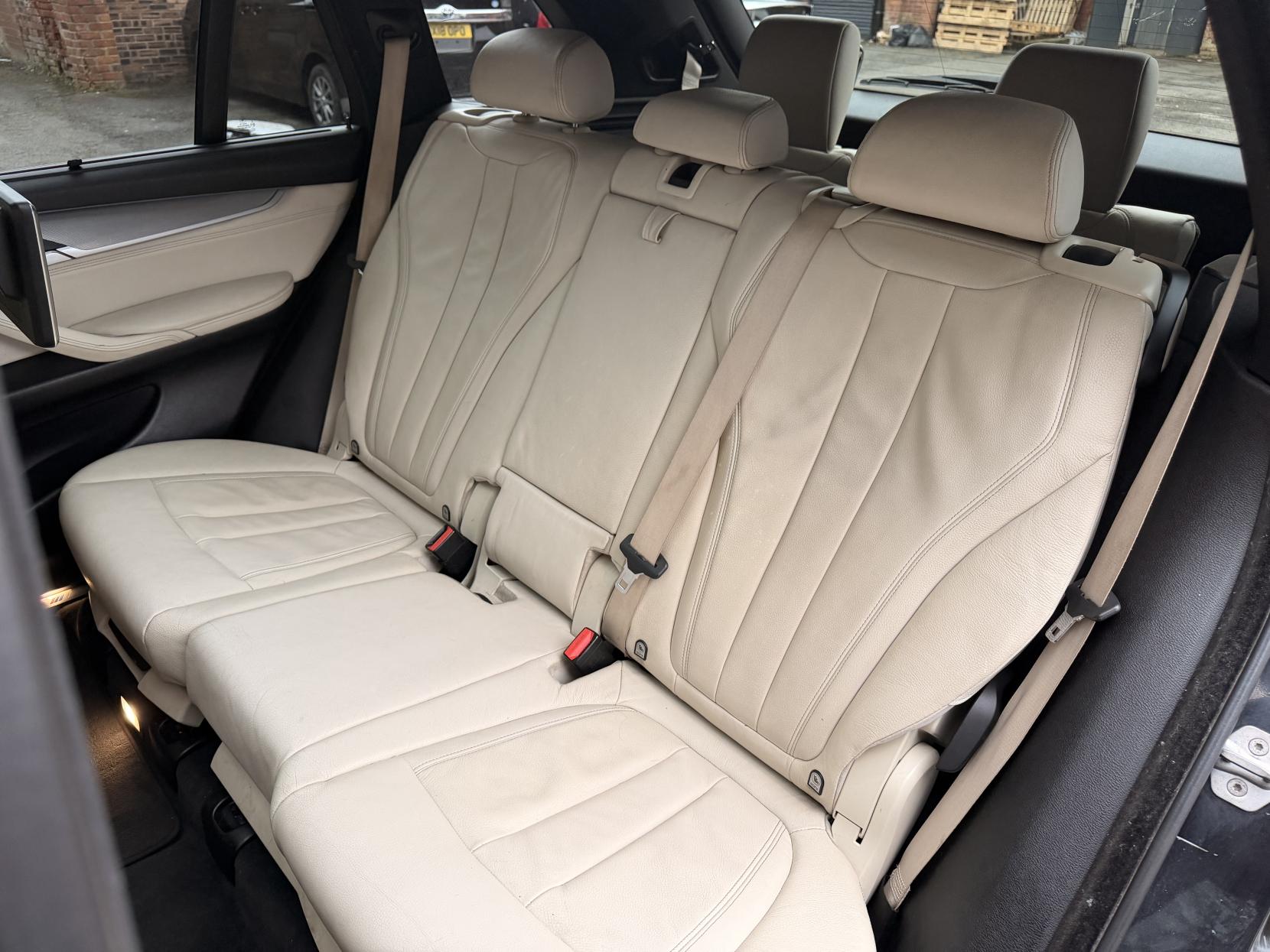 BMW X5 3.0 M50d SUV 5dr Diesel Auto xDrive Euro 6 (s/s) (381 ps)