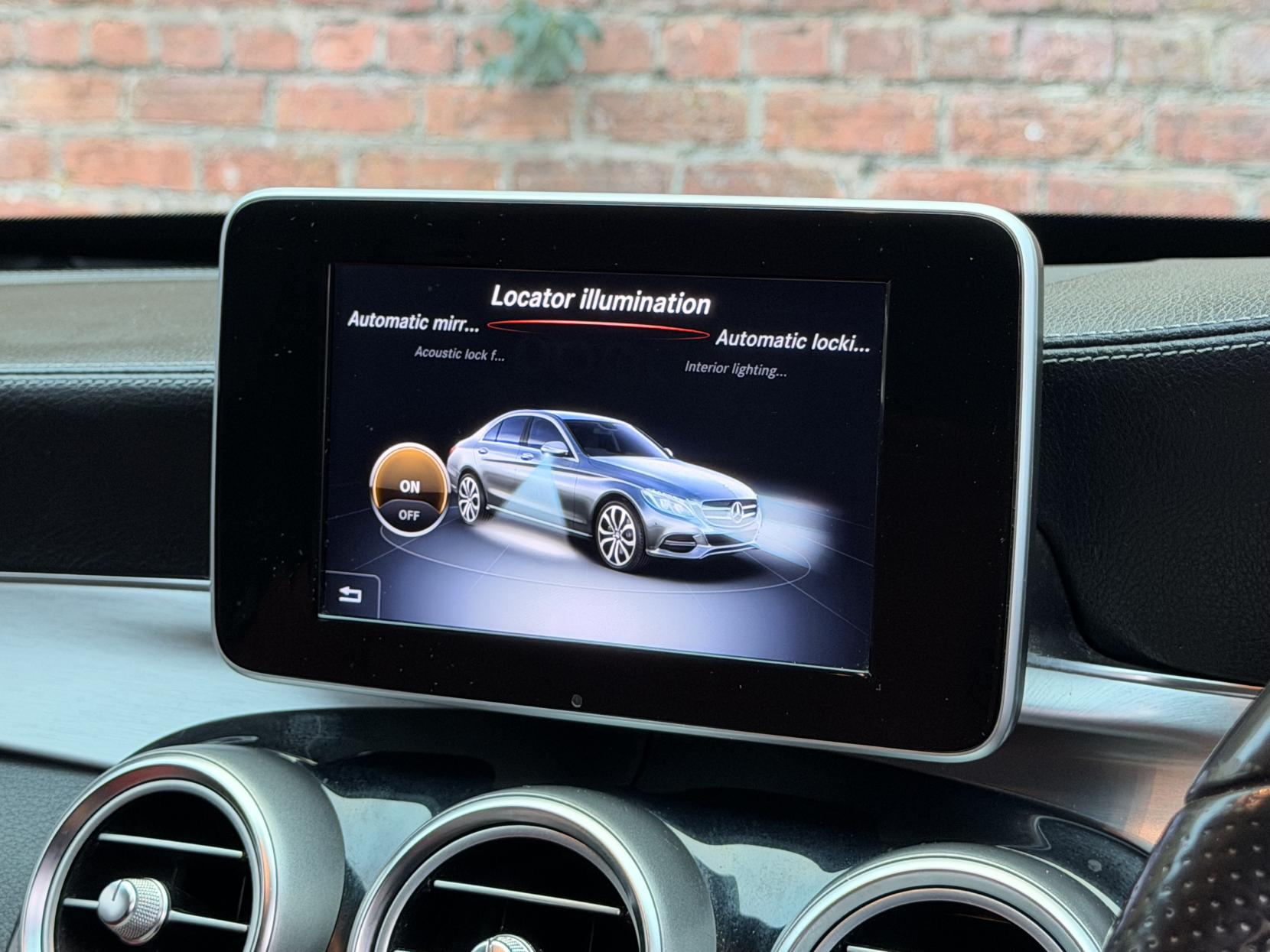 Mercedes-Benz C Class 2.1 C220 BlueTEC AMG Line Saloon 4dr Diesel G-Tronic+ Euro 6 (s/s) (170 ps)