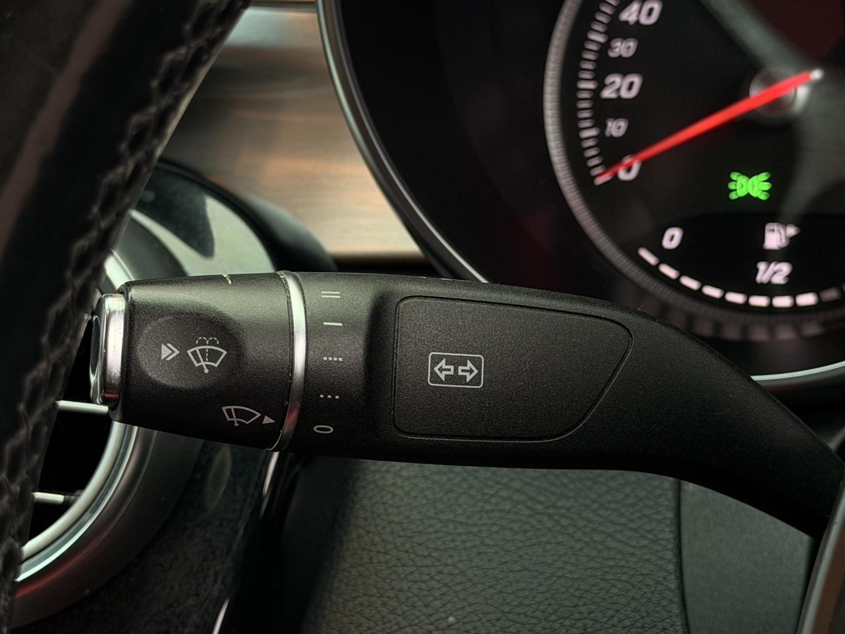 Mercedes-Benz C Class 2.1 C220 BlueTEC AMG Line Saloon 4dr Diesel G-Tronic+ Euro 6 (s/s) (170 ps)