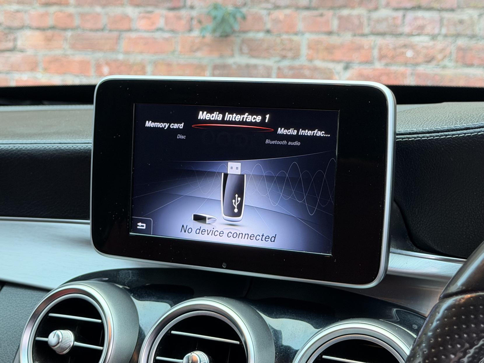 Mercedes-Benz C Class 2.1 C220 BlueTEC AMG Line Saloon 4dr Diesel G-Tronic+ Euro 6 (s/s) (170 ps)