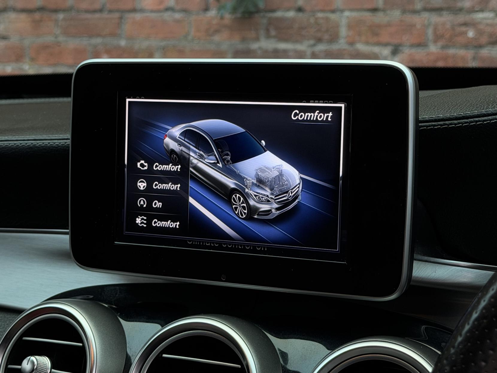 Mercedes-Benz C Class 2.1 C220 BlueTEC AMG Line Saloon 4dr Diesel G-Tronic+ Euro 6 (s/s) (170 ps)