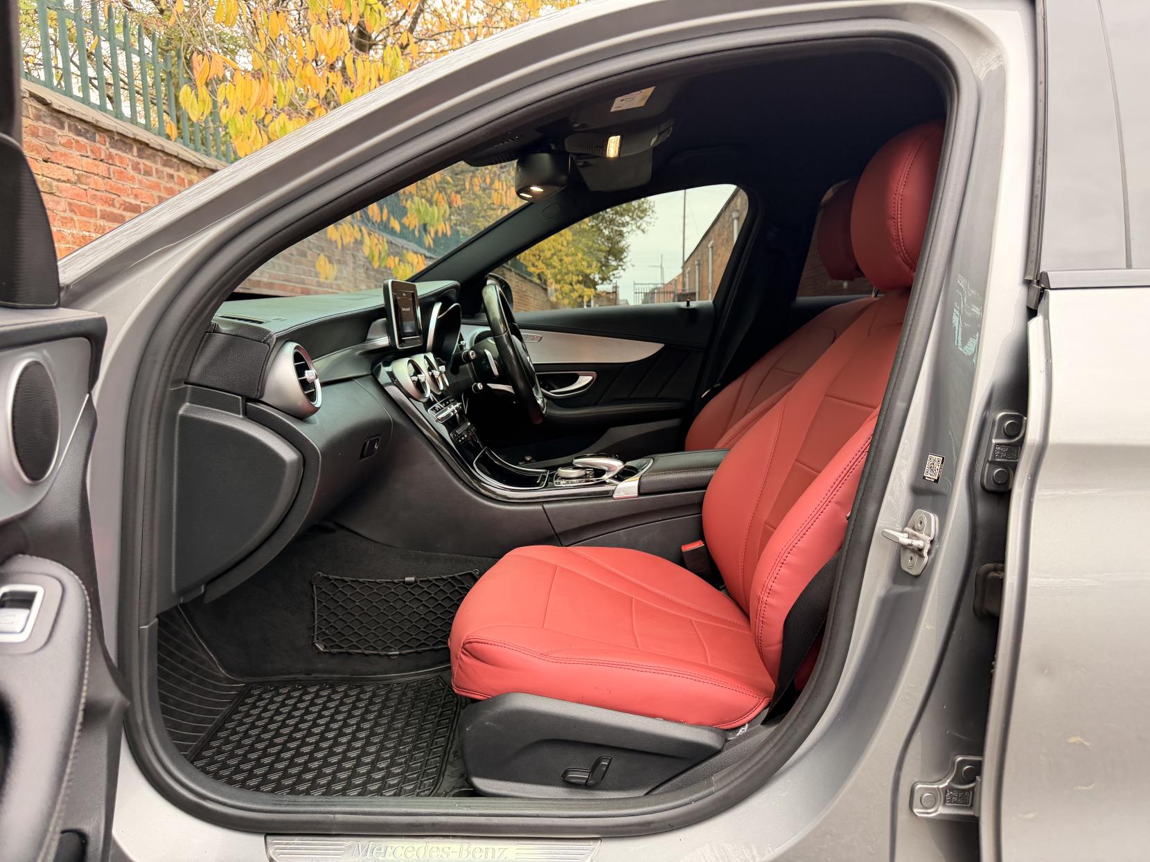 Mercedes-Benz C Class 2.1 C220 BlueTEC AMG Line Saloon 4dr Diesel G-Tronic+ Euro 6 (s/s) (170 ps)