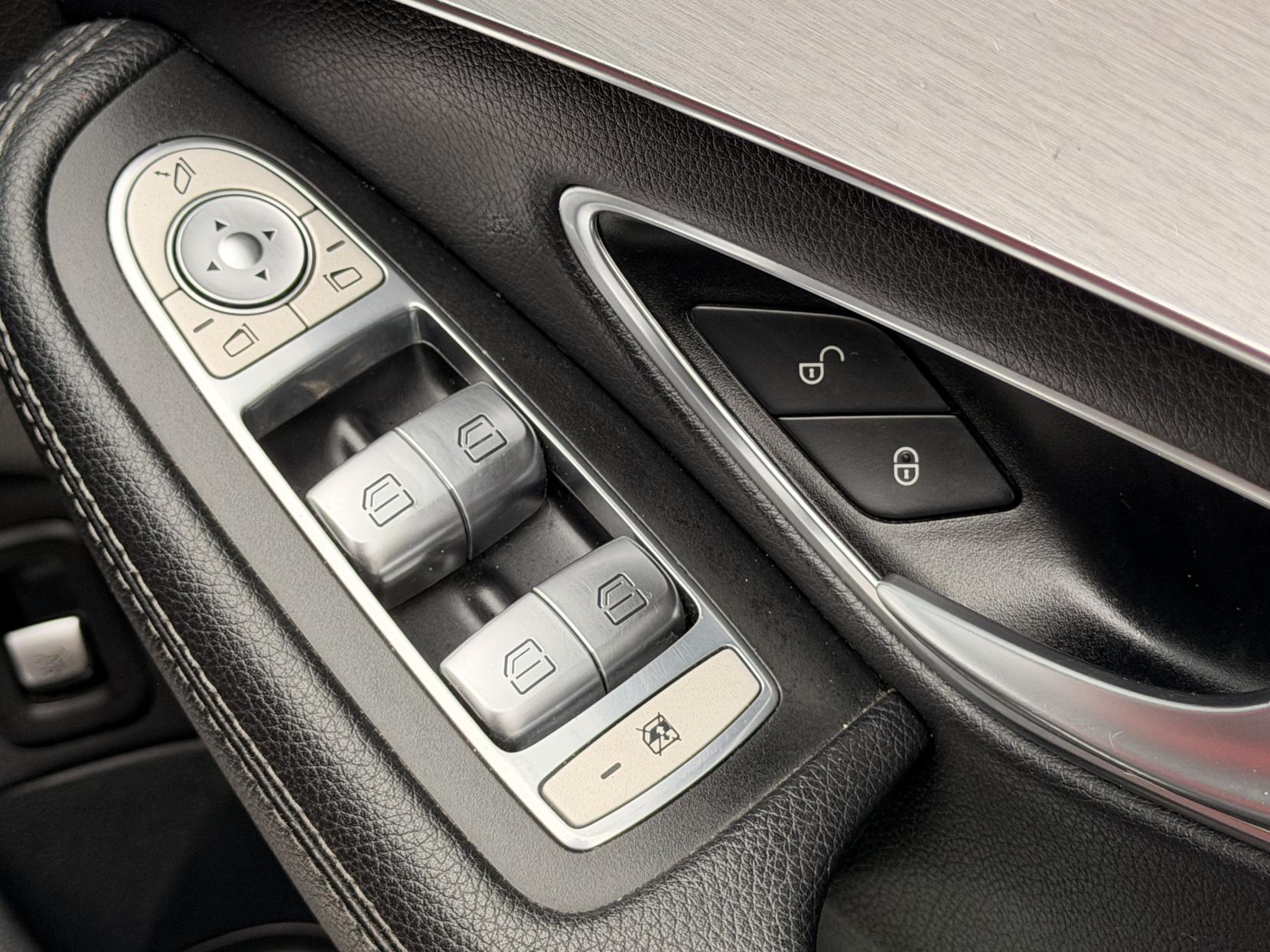 Mercedes-Benz C Class 2.1 C220 BlueTEC AMG Line Saloon 4dr Diesel G-Tronic+ Euro 6 (s/s) (170 ps)