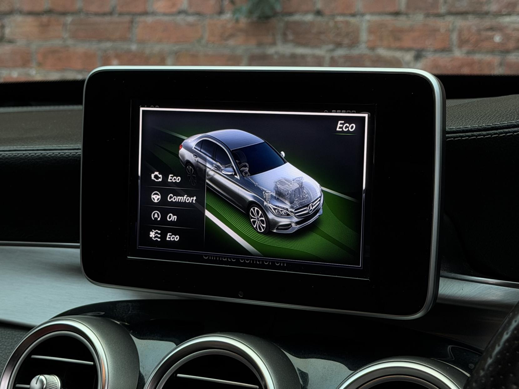 Mercedes-Benz C Class 2.1 C220 BlueTEC AMG Line Saloon 4dr Diesel G-Tronic+ Euro 6 (s/s) (170 ps)