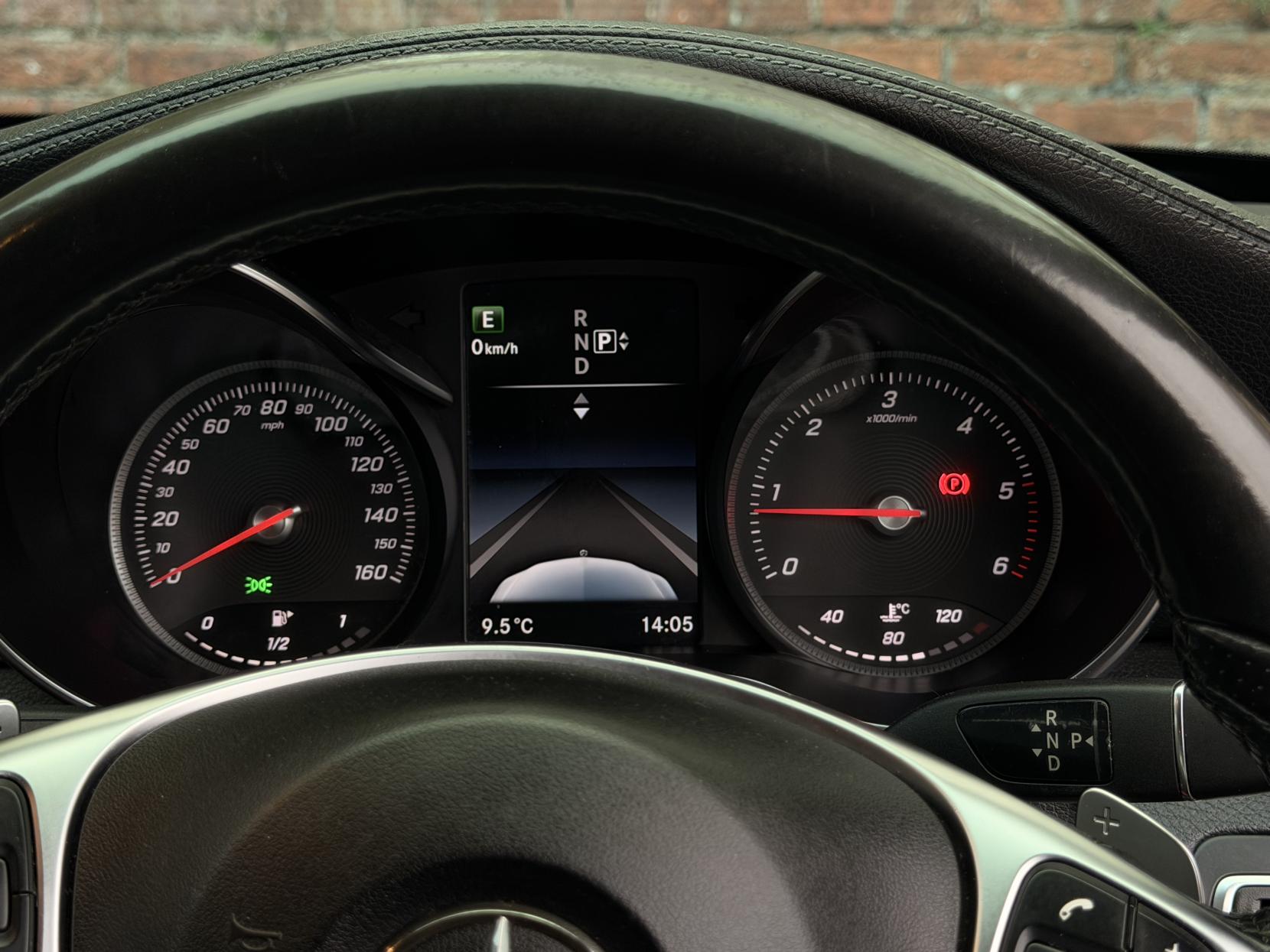 Mercedes-Benz C Class 2.1 C220 BlueTEC AMG Line Saloon 4dr Diesel G-Tronic+ Euro 6 (s/s) (170 ps)