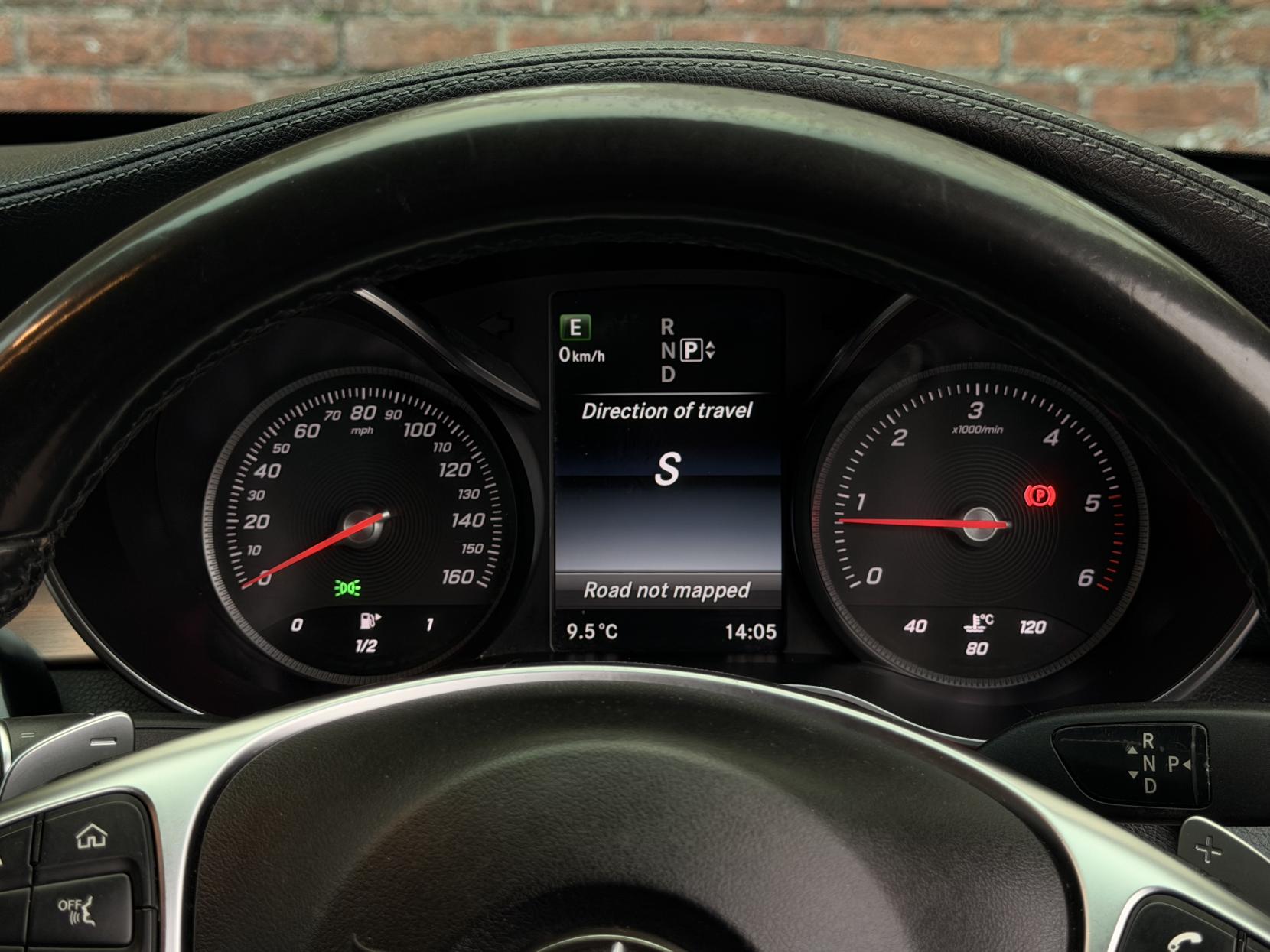 Mercedes-Benz C Class 2.1 C220 BlueTEC AMG Line Saloon 4dr Diesel G-Tronic+ Euro 6 (s/s) (170 ps)