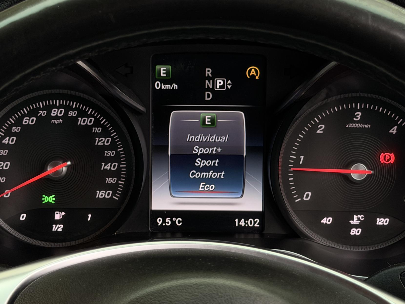 Mercedes-Benz C Class 2.1 C220 BlueTEC AMG Line Saloon 4dr Diesel G-Tronic+ Euro 6 (s/s) (170 ps)