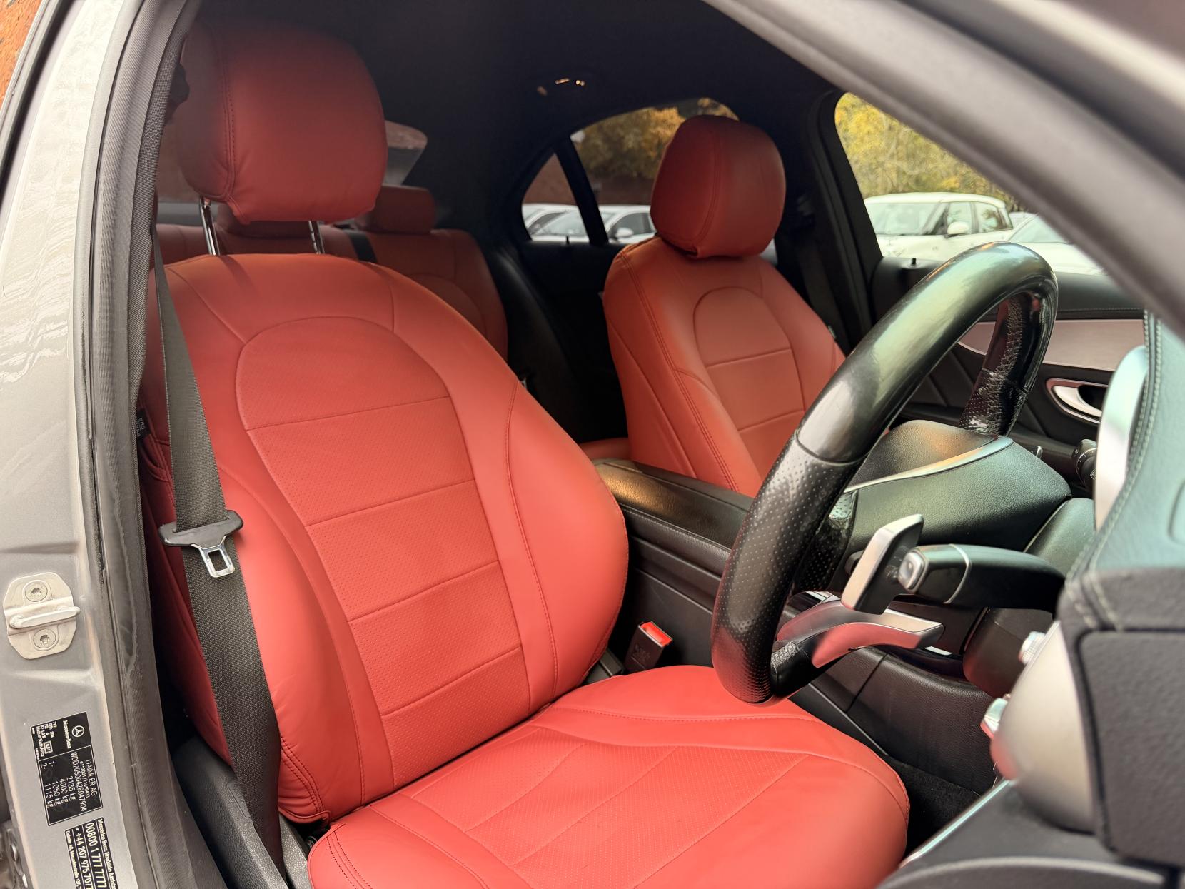 Mercedes-Benz C Class 2.1 C220 BlueTEC AMG Line Saloon 4dr Diesel G-Tronic+ Euro 6 (s/s) (170 ps)