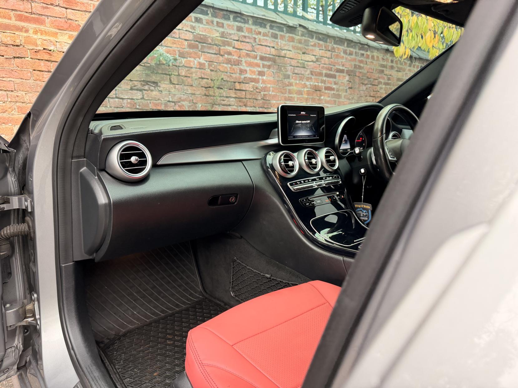 Mercedes-Benz C Class 2.1 C220 BlueTEC AMG Line Saloon 4dr Diesel G-Tronic+ Euro 6 (s/s) (170 ps)