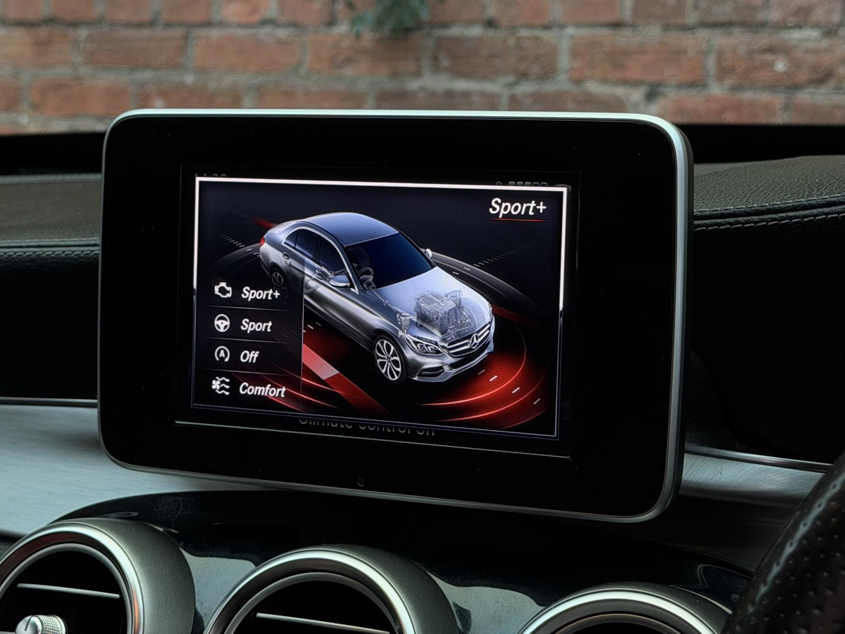 Mercedes-Benz C Class 2.1 C220 BlueTEC AMG Line Saloon 4dr Diesel G-Tronic+ Euro 6 (s/s) (170 ps)