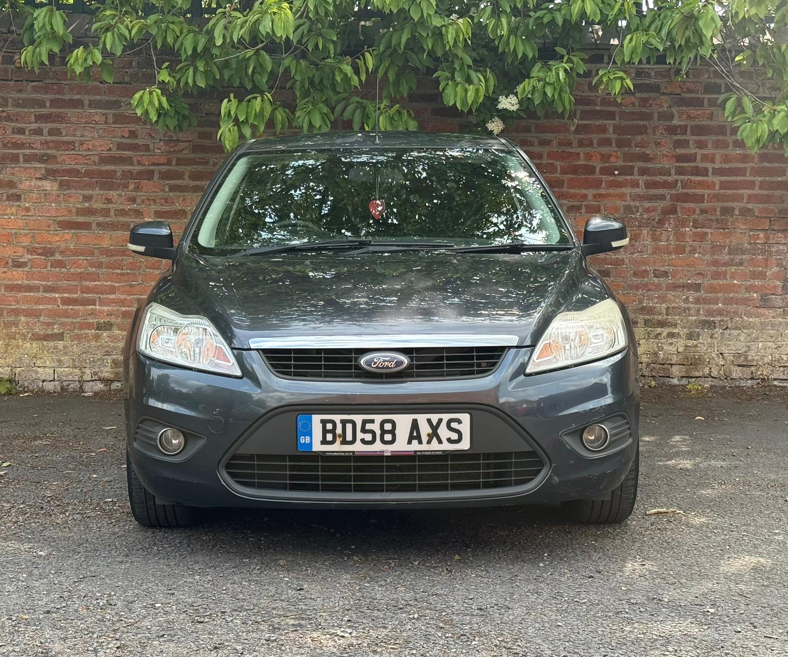 Ford Focus 1.6 Style Hatchback 5dr Petrol Automatic (184 g/km, 99 bhp)