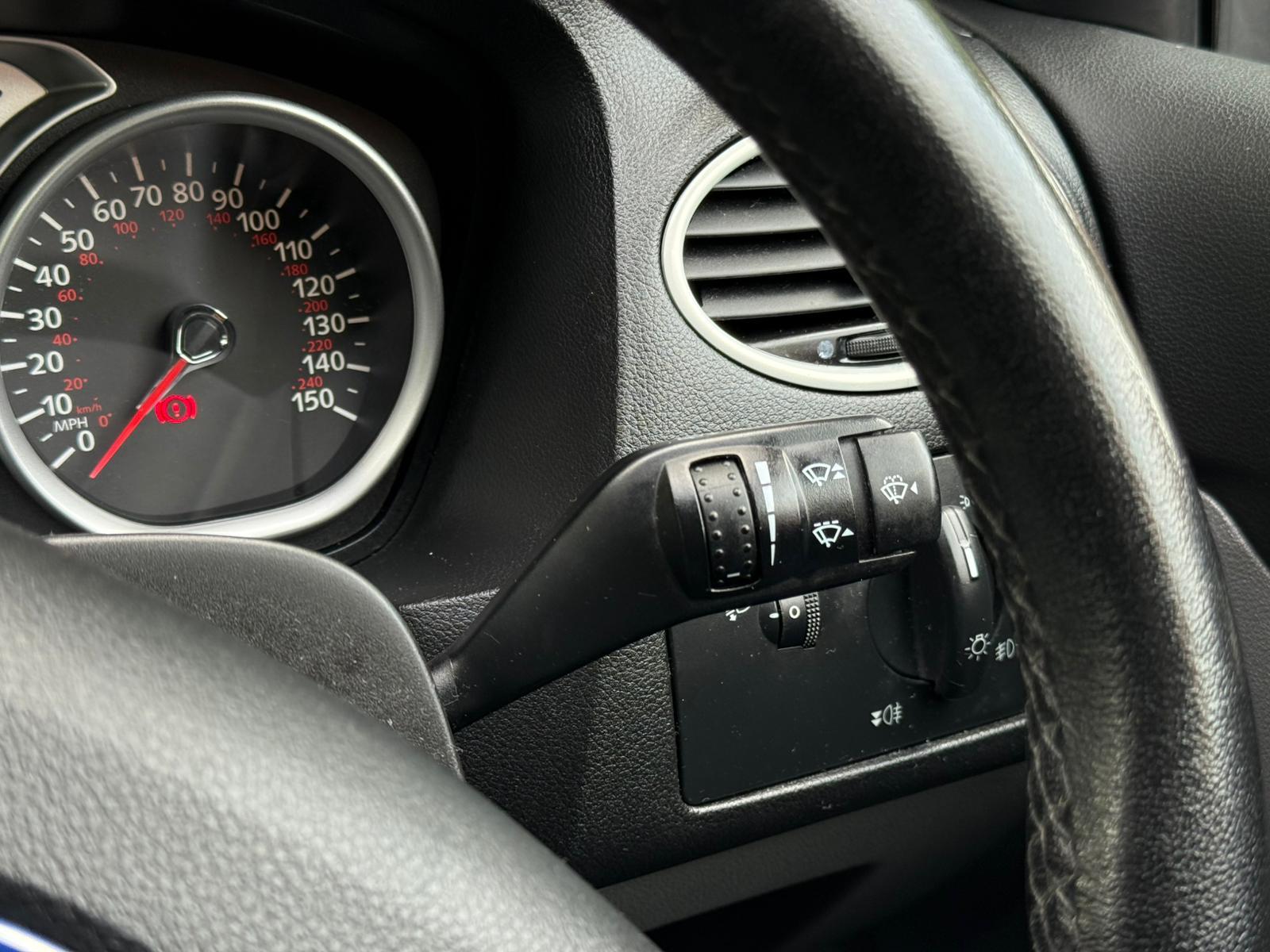 Ford Focus 1.6 Style Hatchback 5dr Petrol Automatic (184 g/km, 99 bhp)