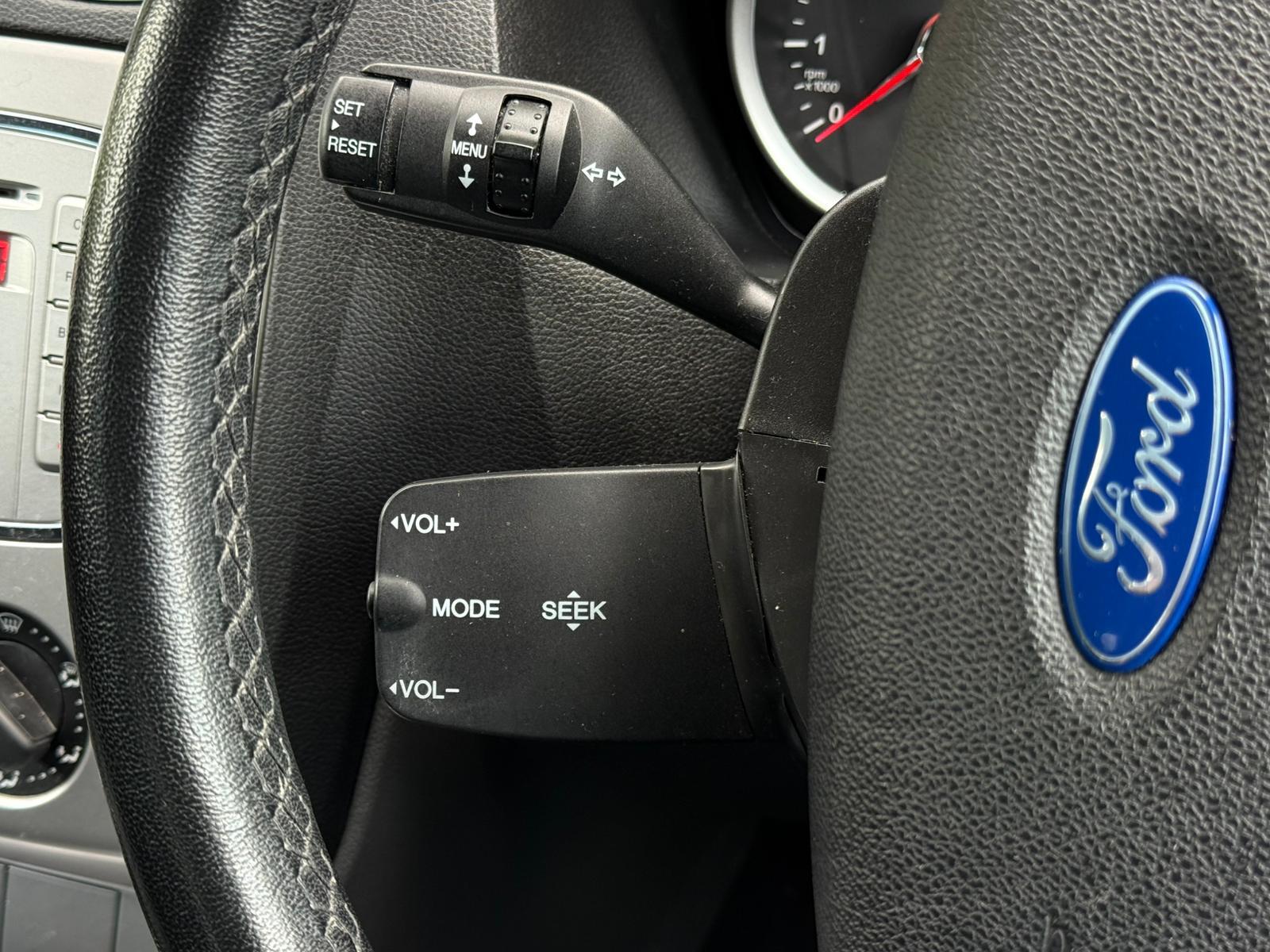 Ford Focus 1.6 Style Hatchback 5dr Petrol Automatic (184 g/km, 99 bhp)