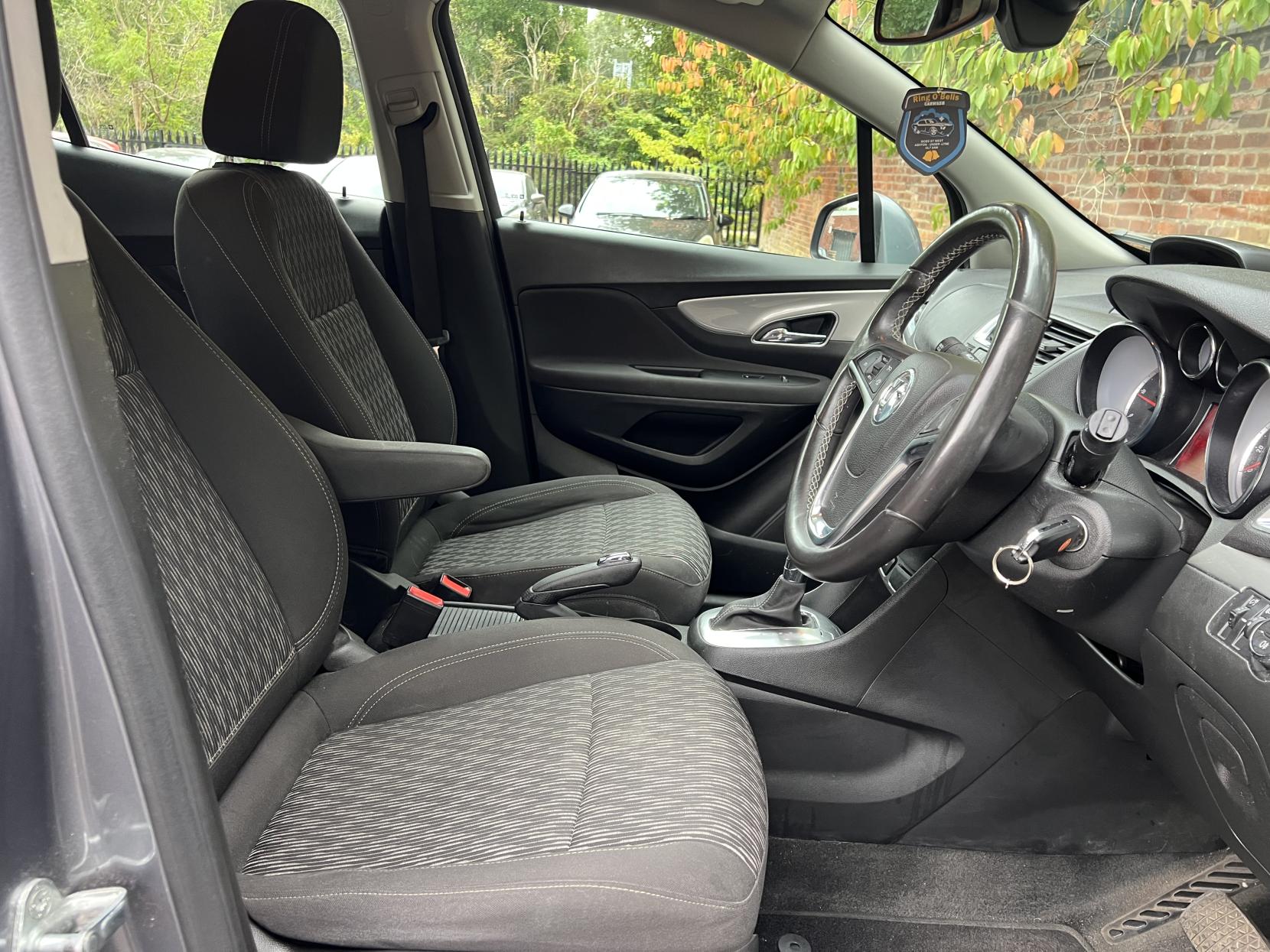 Vauxhall Mokka 1.7 CDTi Exclusiv SUV 5dr Diesel Auto 2WD Euro 5 (130 ps)