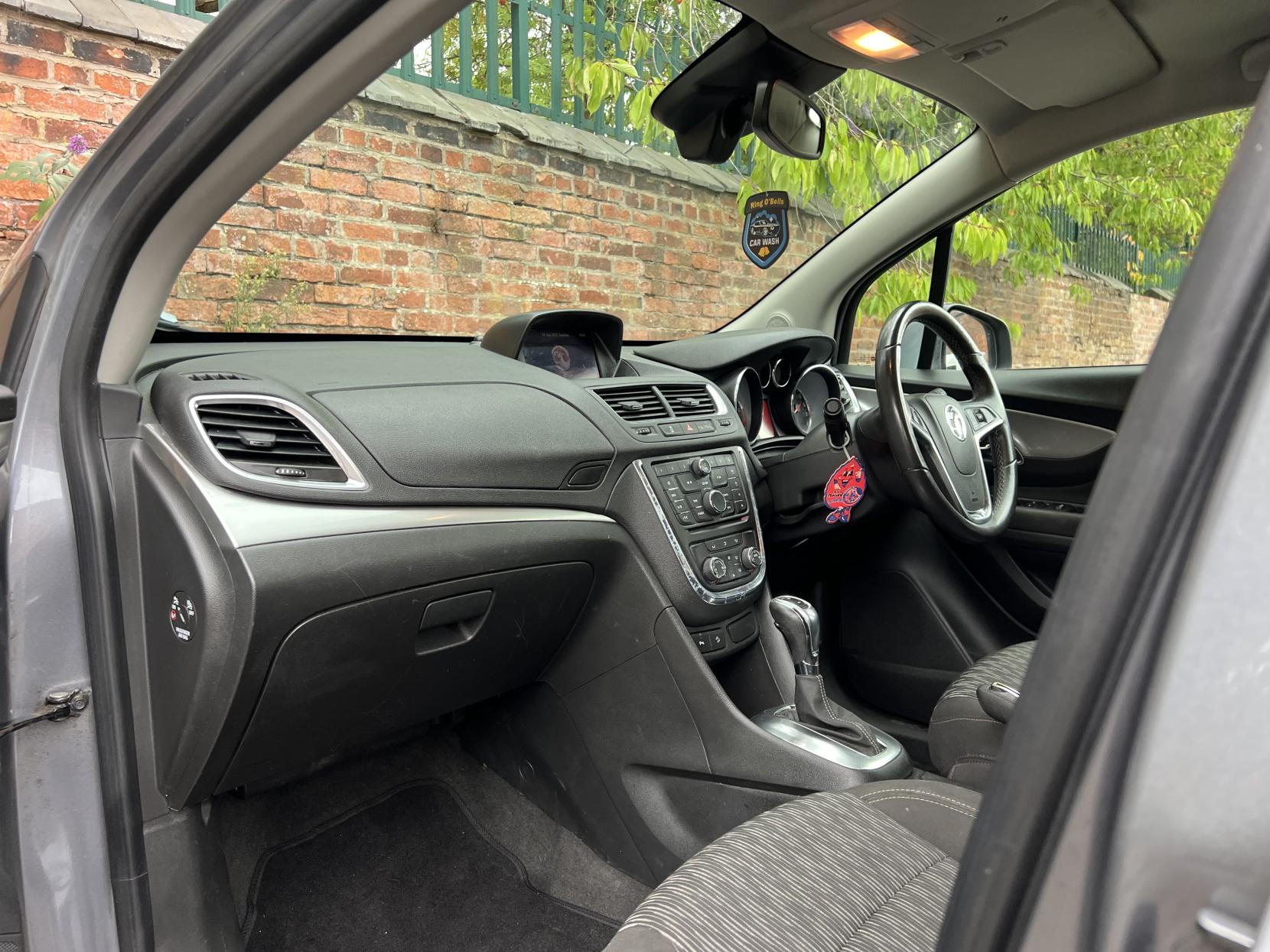 Vauxhall Mokka 1.7 CDTi Exclusiv SUV 5dr Diesel Auto 2WD Euro 5 (130 ps)