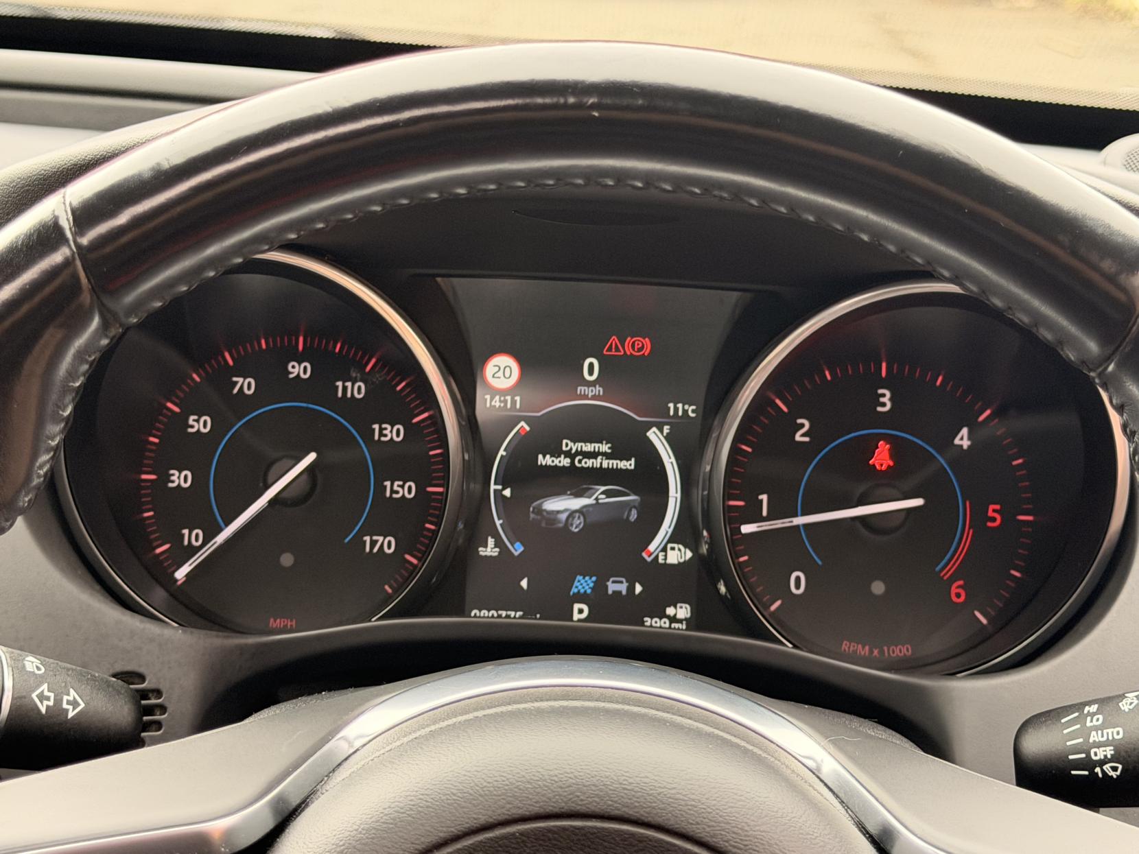 Jaguar XE 2.0d R-Sport Saloon 4dr Diesel Auto AWD Euro 6 (s/s) (180 ps)