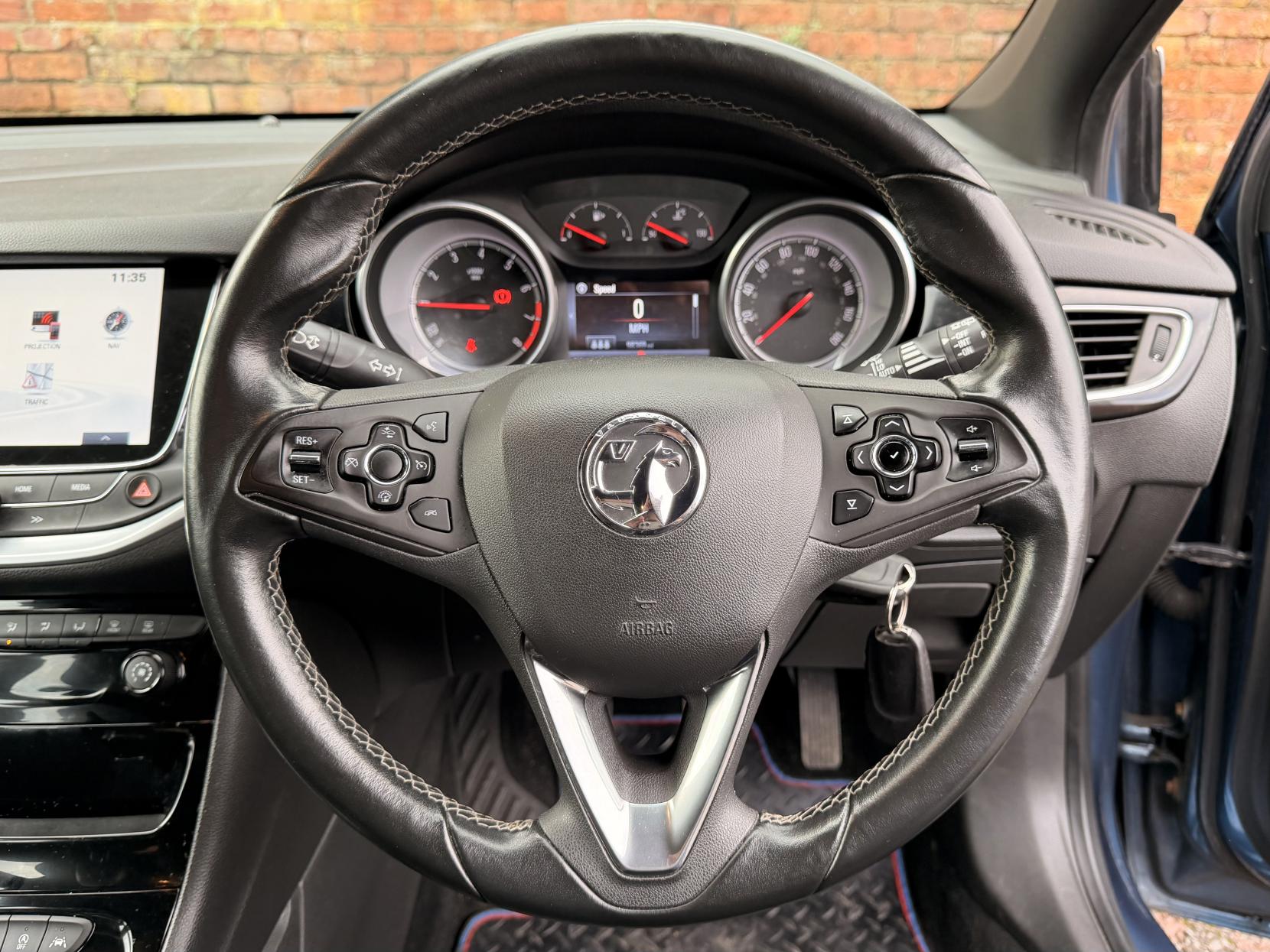 Vauxhall Astra 1.0i Turbo ecoFLEX SRi Nav Hatchback 5dr Petrol Manual Euro 6 (s/s) (105 ps)