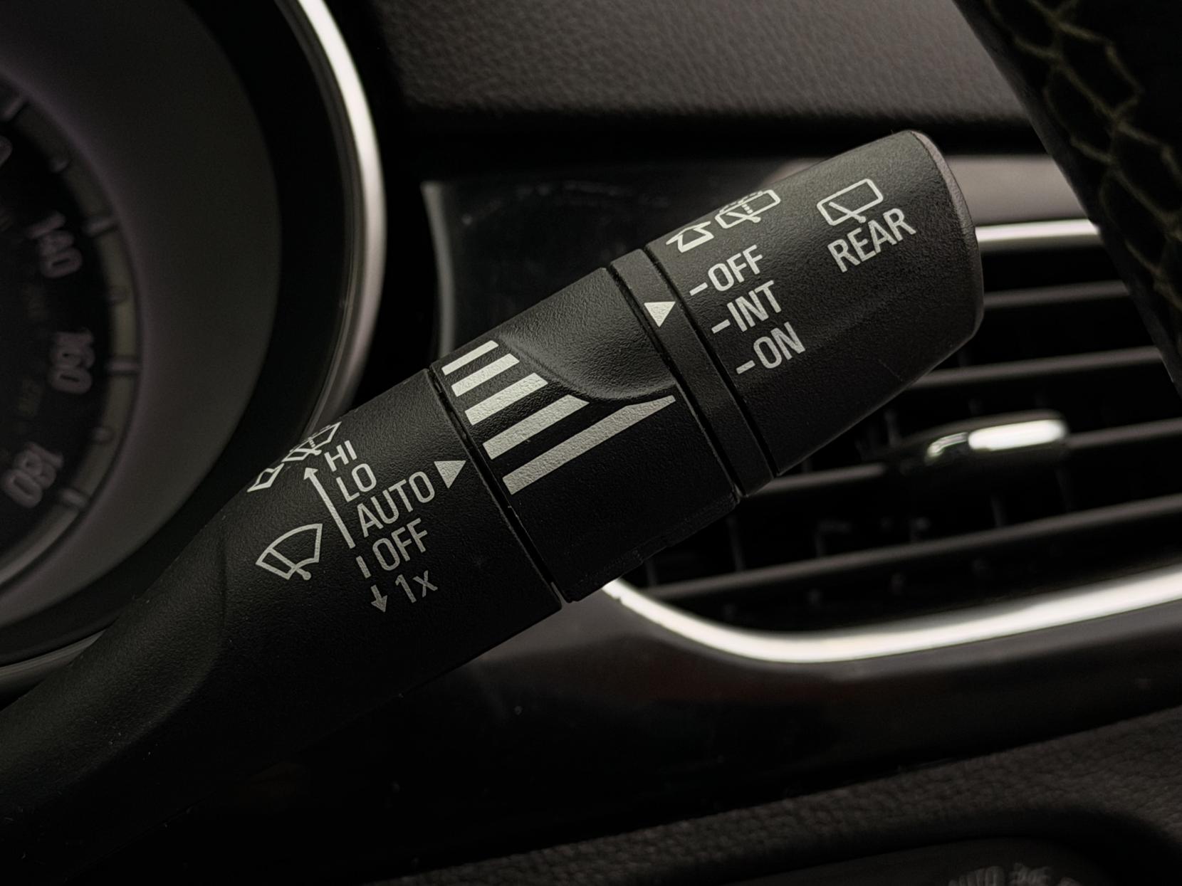 Vauxhall Astra 1.0i Turbo ecoFLEX SRi Nav Hatchback 5dr Petrol Manual Euro 6 (s/s) (105 ps)