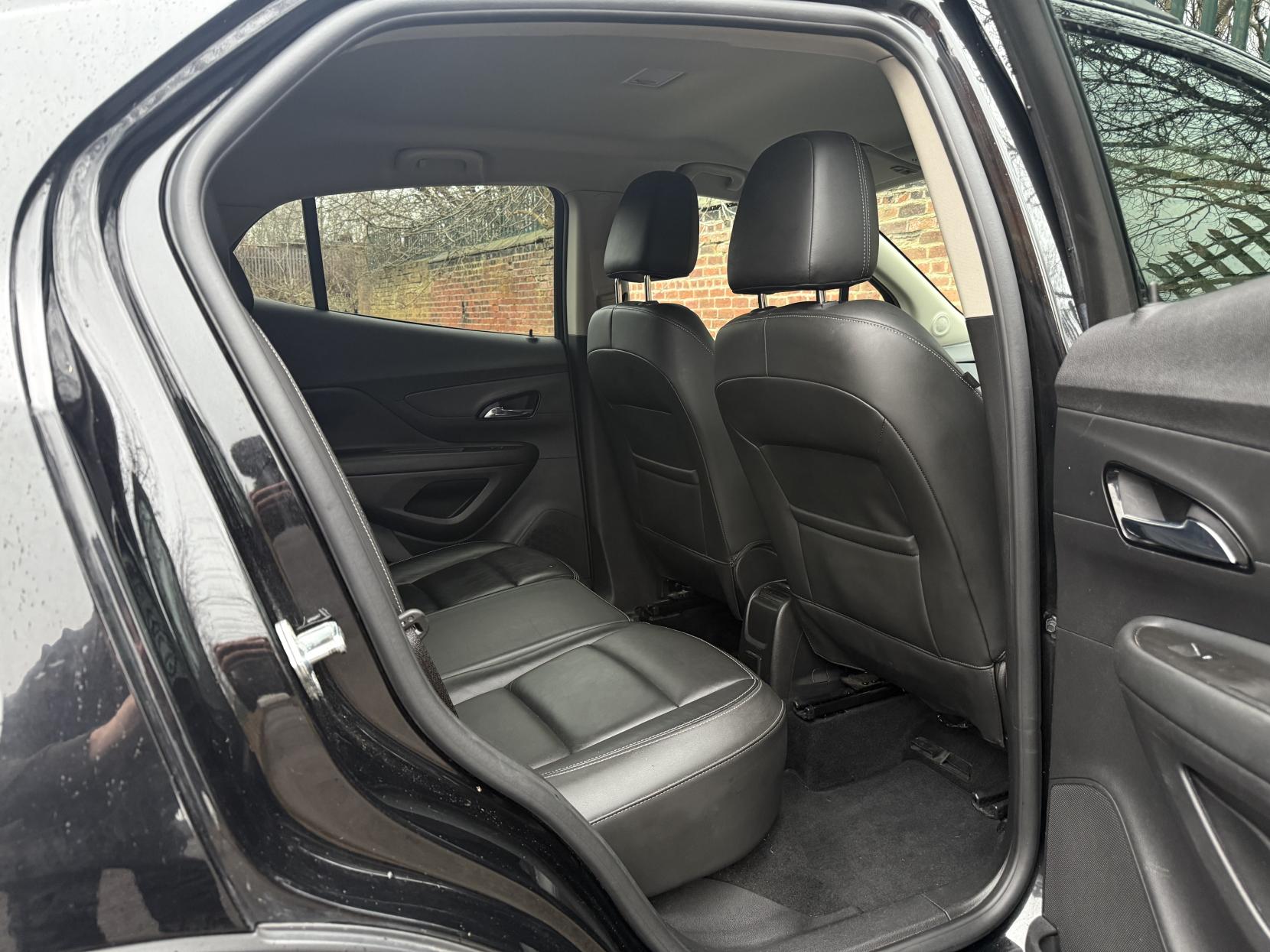 Vauxhall Mokka X 1.6 CDTi Elite Nav SUV 5dr Diesel Auto Euro 6 (136 ps)