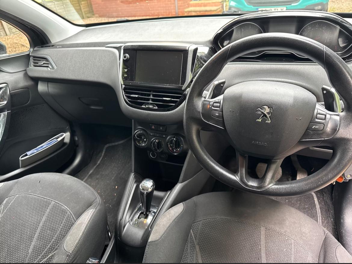 Peugeot 208 1.4 e-HDi Active Hatchback 5dr Diesel EGC Euro 5 (s/s) (70 ps)