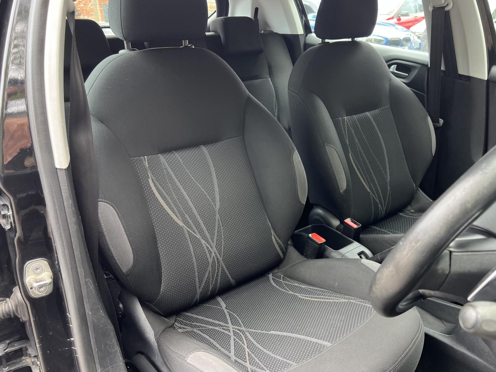 Peugeot 208 1.4 e-HDi Active Hatchback 5dr Diesel EGC Euro 5 (s/s) (70 ps)