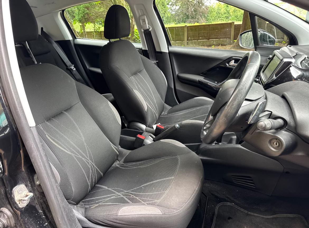 Peugeot 208 1.4 e-HDi Active Hatchback 5dr Diesel EGC Euro 5 (s/s) (70 ps)