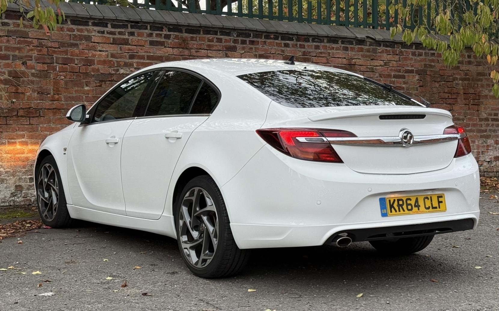 Vauxhall Insignia 2.0 CDTi SRi VX Line Nav Hatchback 5dr Diesel Auto Euro 5 (163 ps)