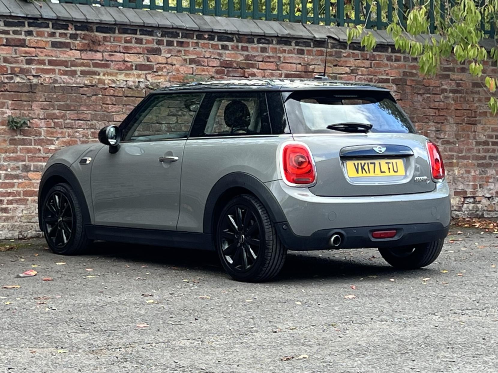 MINI Hatch 1.5 Cooper D Hatchback 3dr Diesel Manual Euro 6 (s/s) (116 ps)