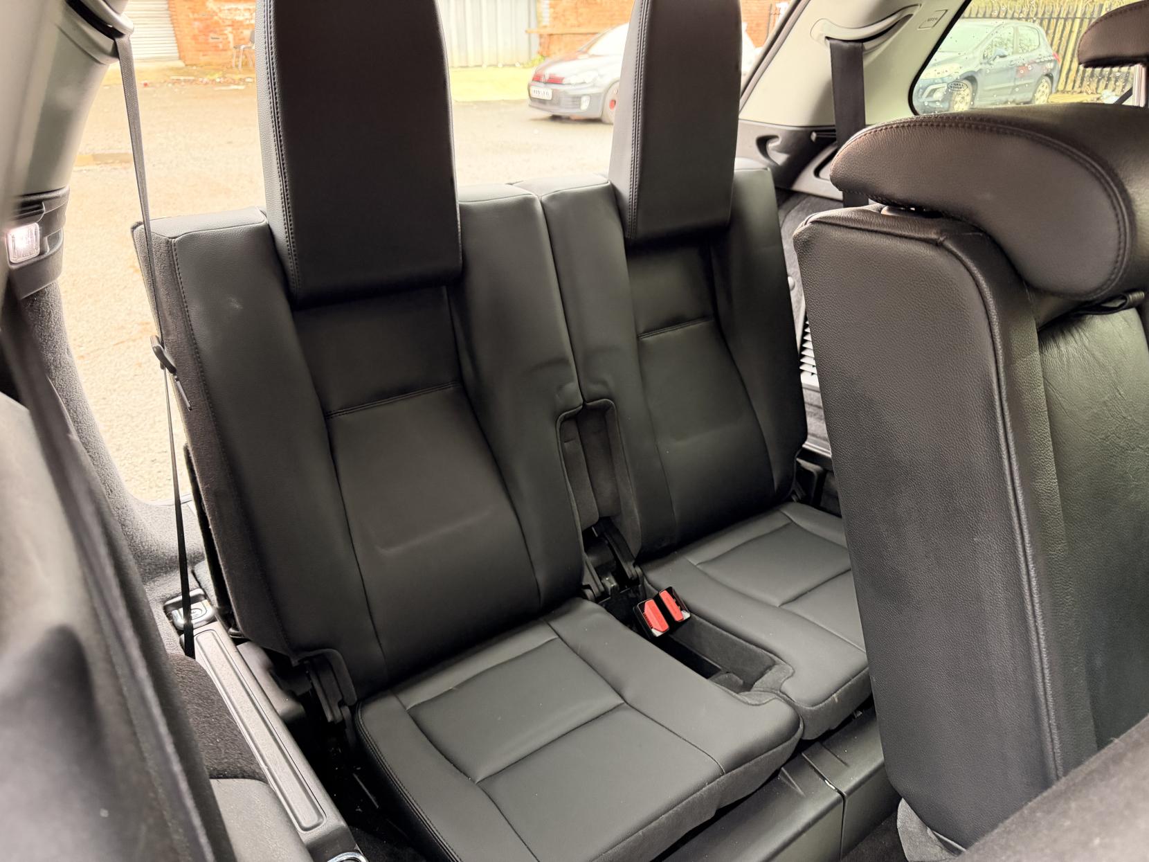 Land Rover Discovery Sport 2.0 TD4 SE Tech SUV 5dr Diesel Auto 4WD Euro 6 (s/s) (180 ps)