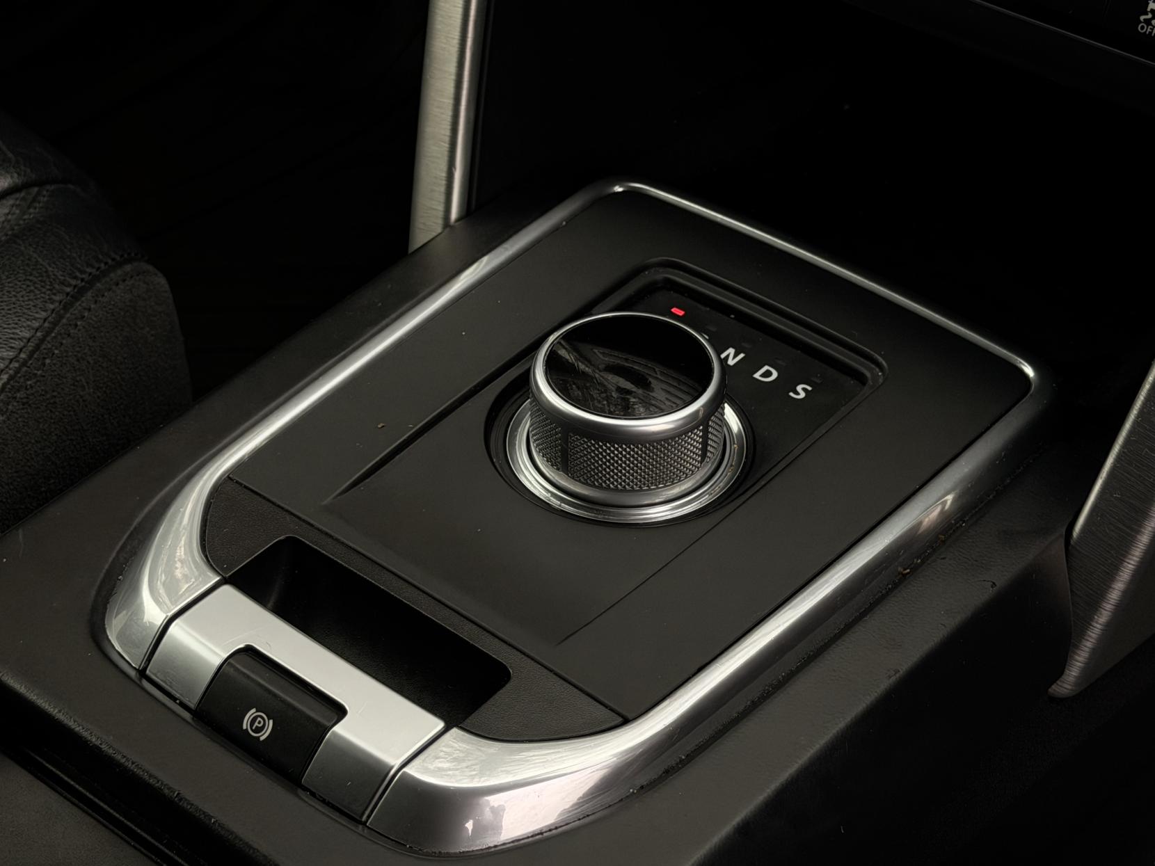 Land Rover Discovery Sport 2.0 TD4 SE Tech SUV 5dr Diesel Auto 4WD Euro 6 (s/s) (180 ps)