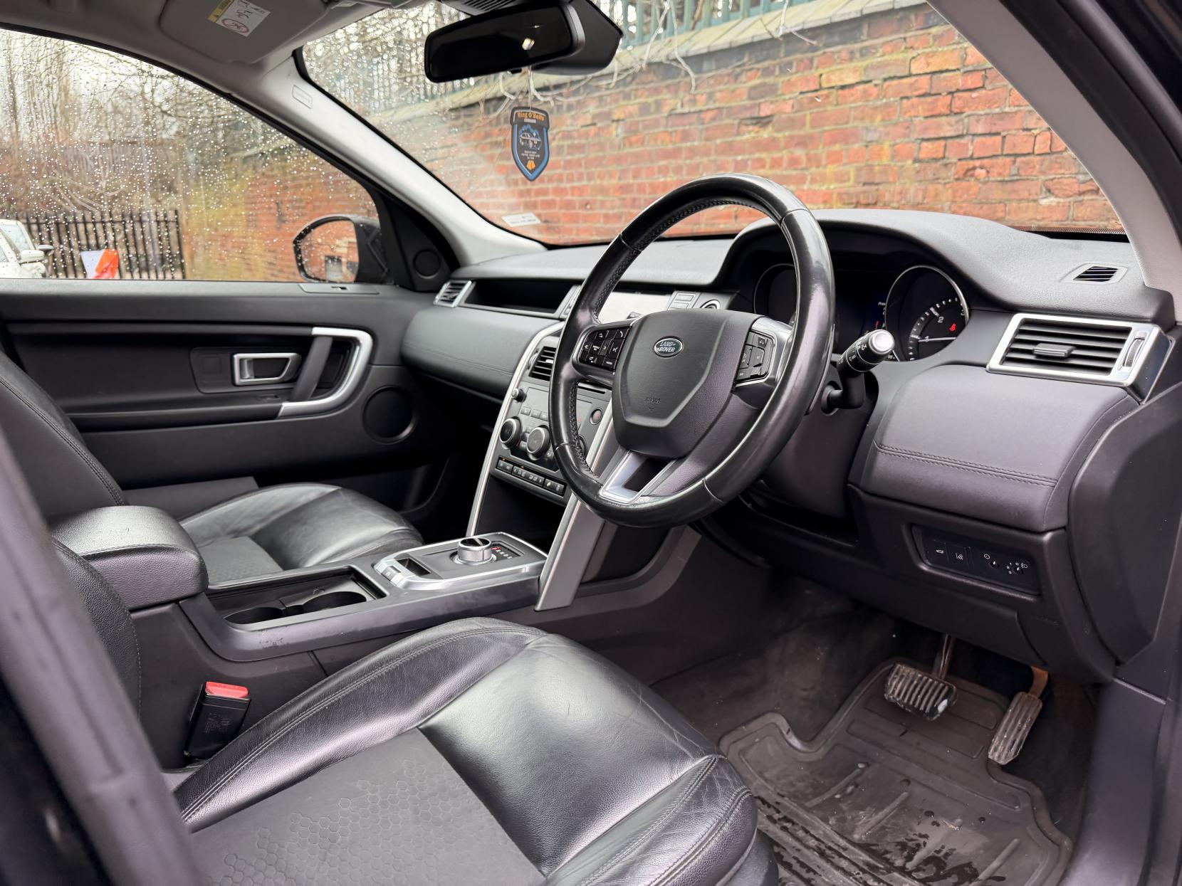 Land Rover Discovery Sport 2.0 TD4 SE Tech SUV 5dr Diesel Auto 4WD Euro 6 (s/s) (180 ps)