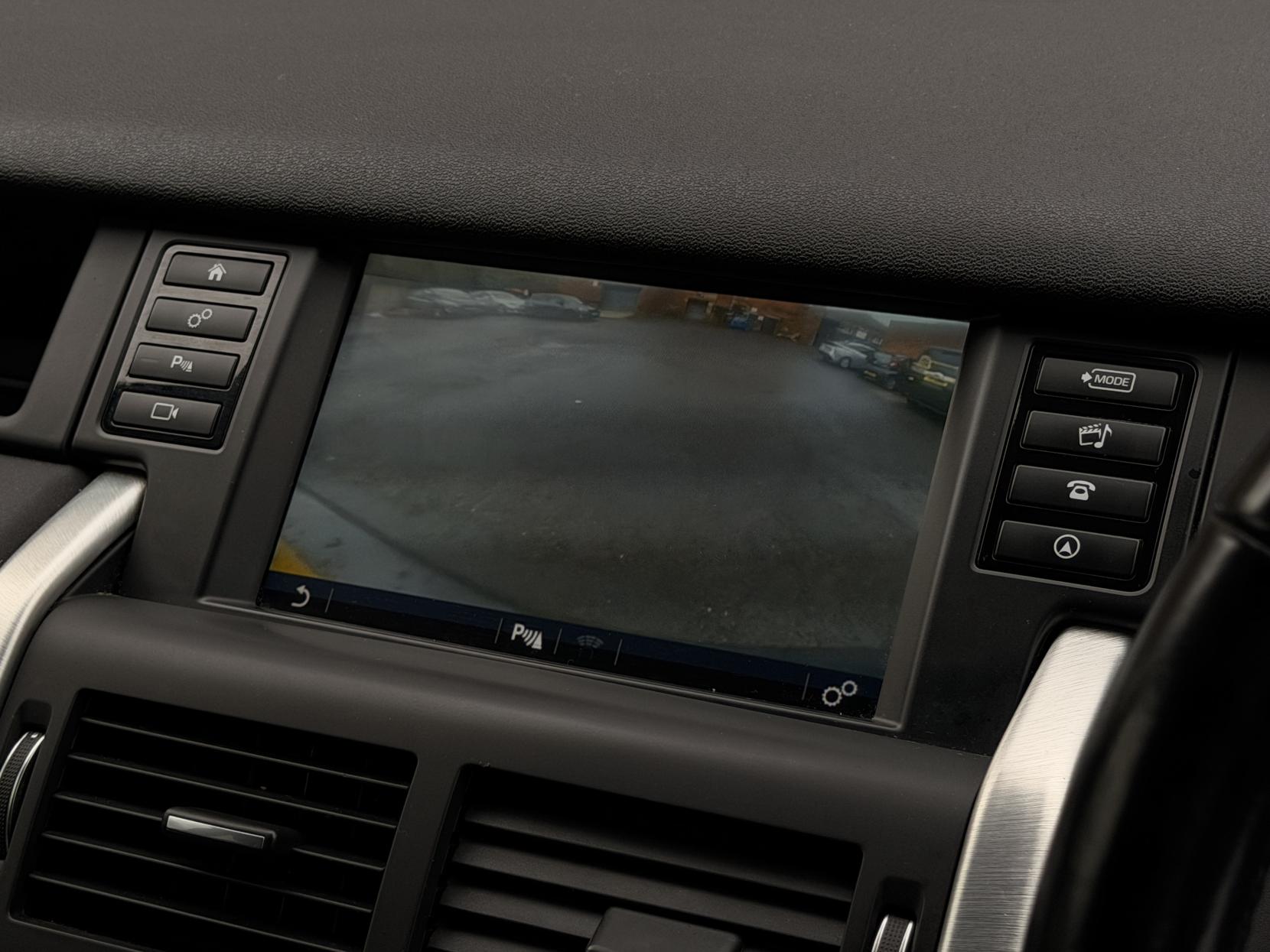 Land Rover Discovery Sport 2.0 TD4 SE Tech SUV 5dr Diesel Auto 4WD Euro 6 (s/s) (180 ps)