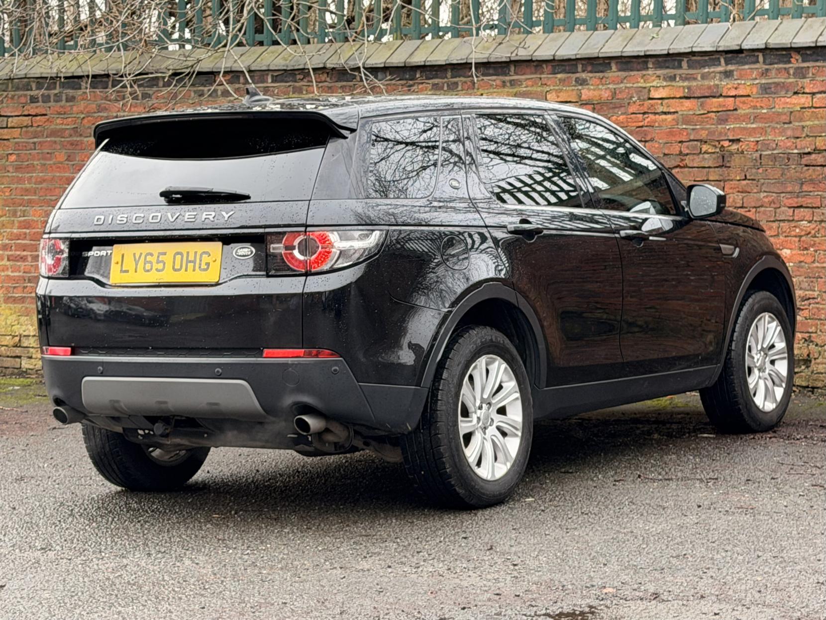 Land Rover Discovery Sport 2.0 TD4 SE Tech SUV 5dr Diesel Auto 4WD Euro 6 (s/s) (180 ps)