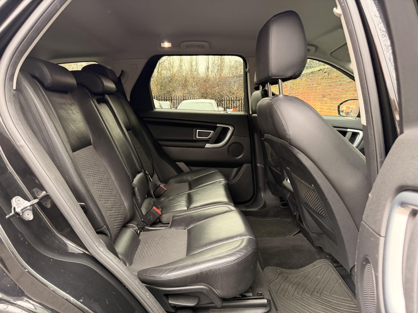 Land Rover Discovery Sport 2.0 TD4 SE Tech SUV 5dr Diesel Auto 4WD Euro 6 (s/s) (180 ps)