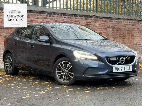 Volvo V40 2.0 D2 Momentum Nav Plus Hatchback 5dr Diesel Auto Euro 6 (s/s) (120 ps)