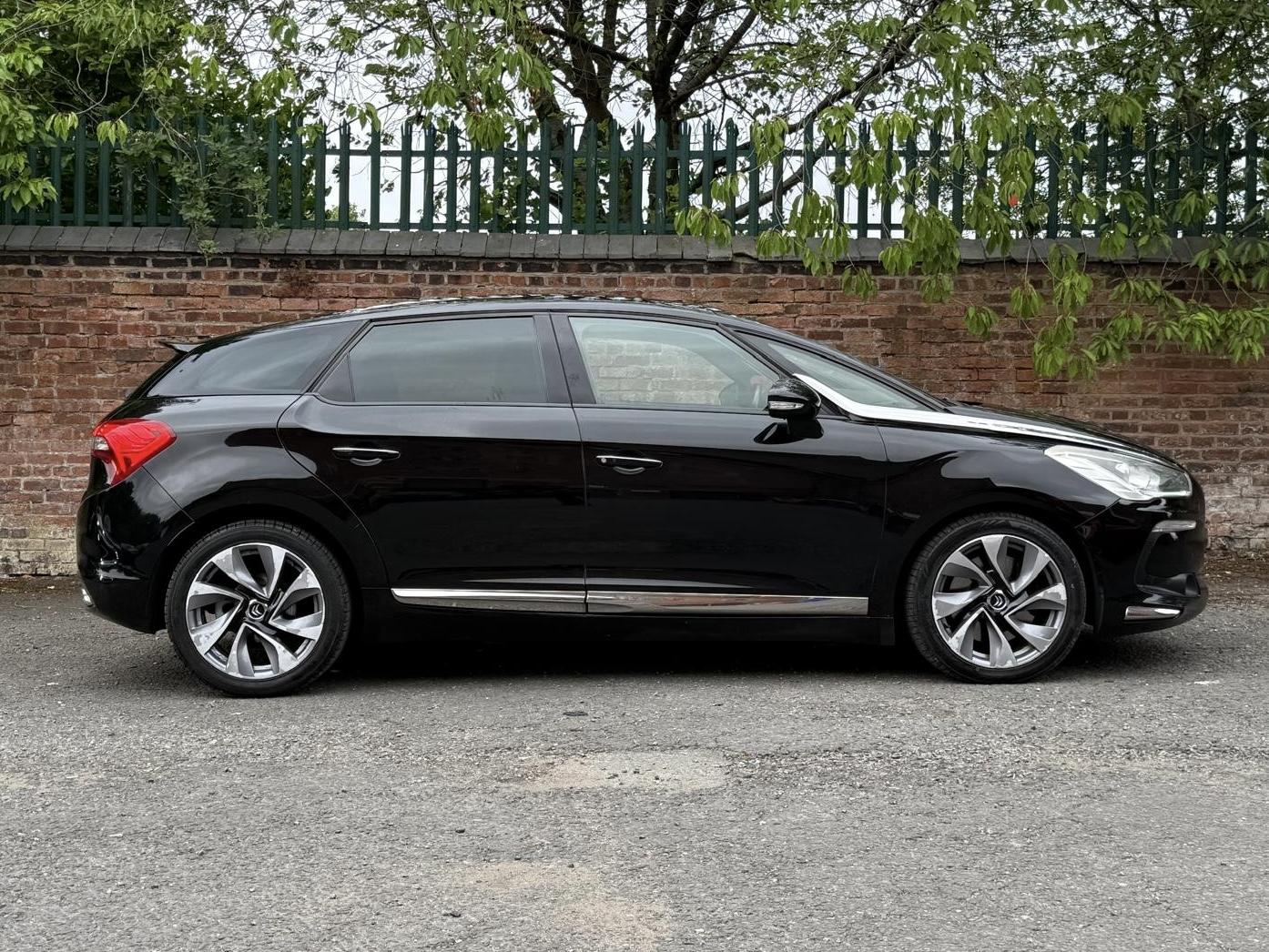 Citroen DS5 2.0 HDi DSport Hatchback 5dr Diesel Auto Euro 5 (160 ps)